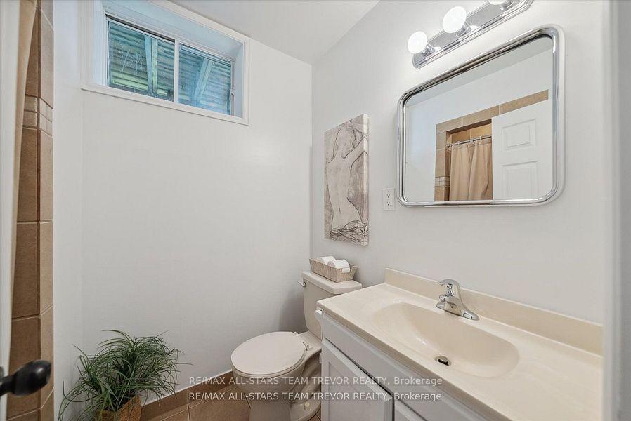 Photo 27 of 238 Pine Beach Drive, Georgina, Keswick South — HOMEH