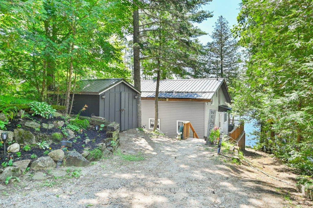 Photo 4 of 1092 1096 Ridge Lane, Frontenac, Frontenac North — HOMEH