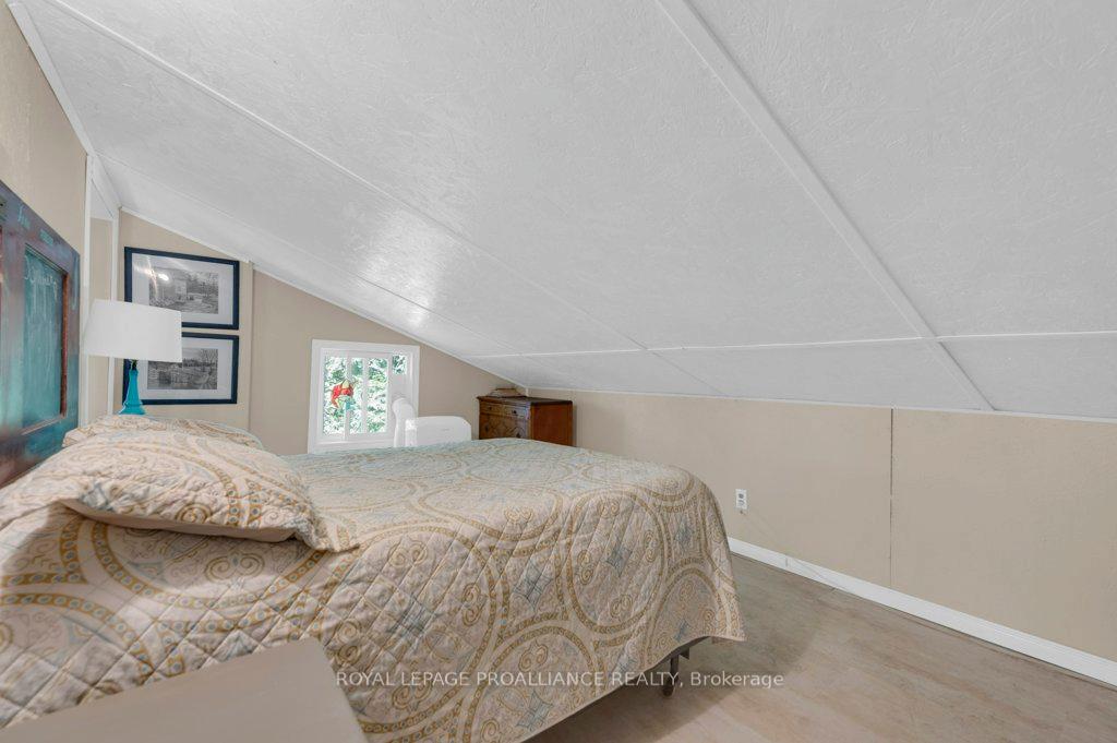 Photo 20 of 1092 1096 Ridge Lane, Frontenac, Frontenac North — HOMEH