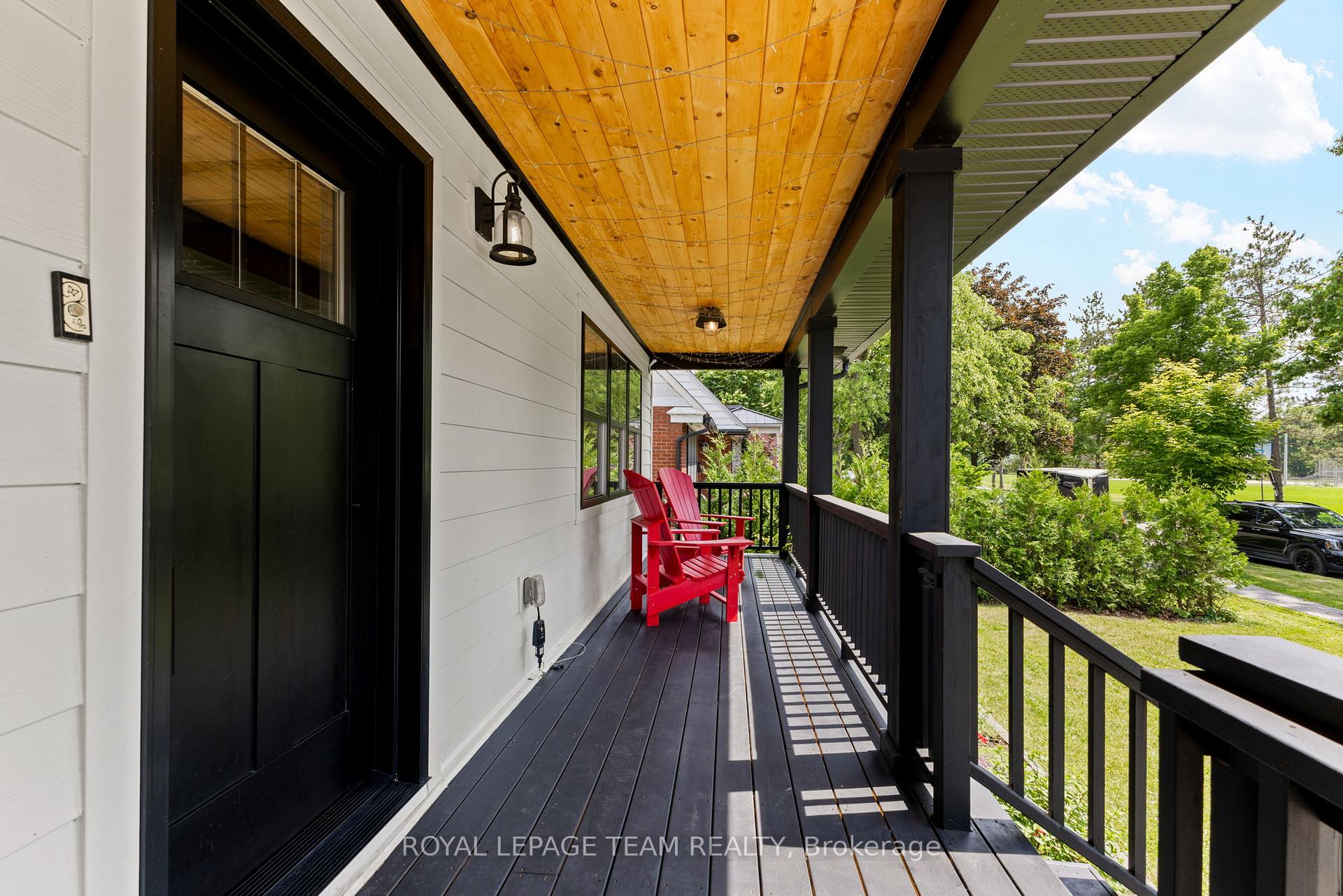Photo 2 of 509 Windermere Avenue, Ottawa, McKellar/Highland — HOMEH
