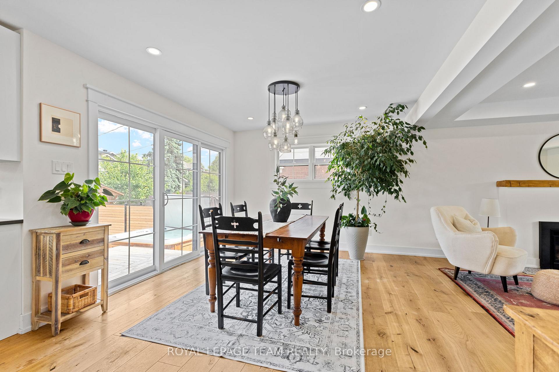 Photo 10 of 509 Windermere Avenue, Ottawa, McKellar/Highland — HOMEH