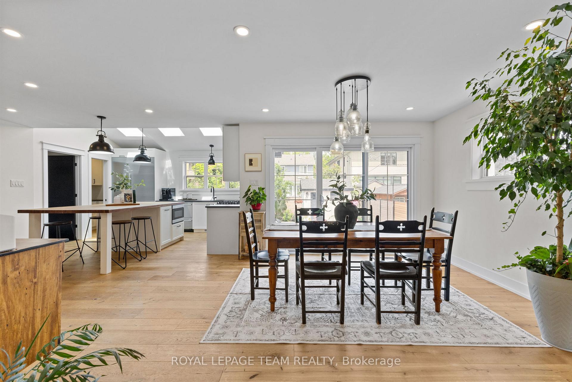 Photo 11 of 509 Windermere Avenue, Ottawa, McKellar/Highland — HOMEH