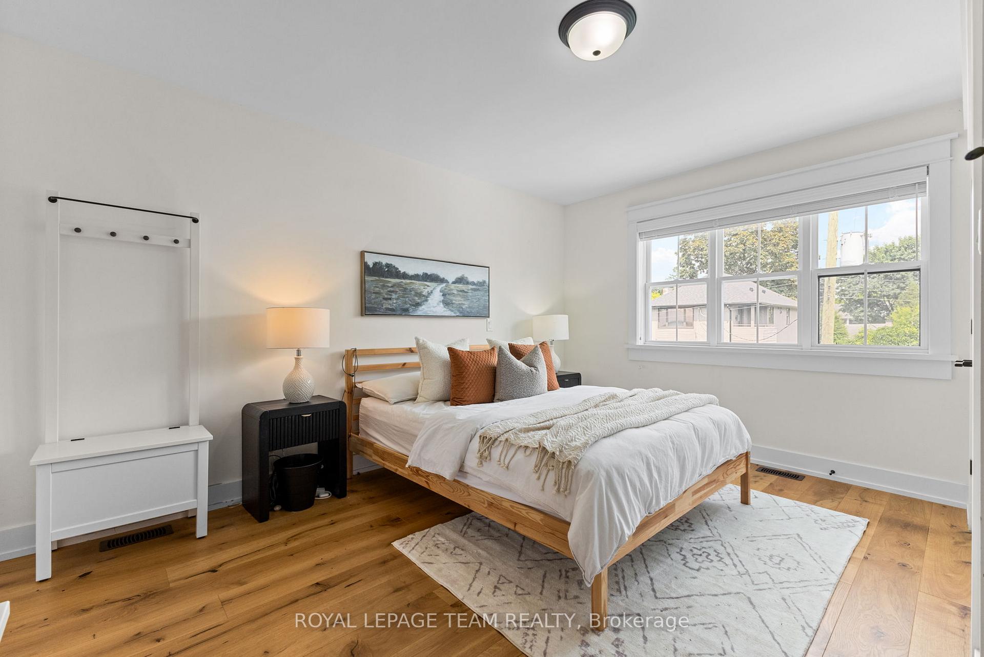 Photo 16 of 509 Windermere Avenue, Ottawa, McKellar/Highland — HOMEH