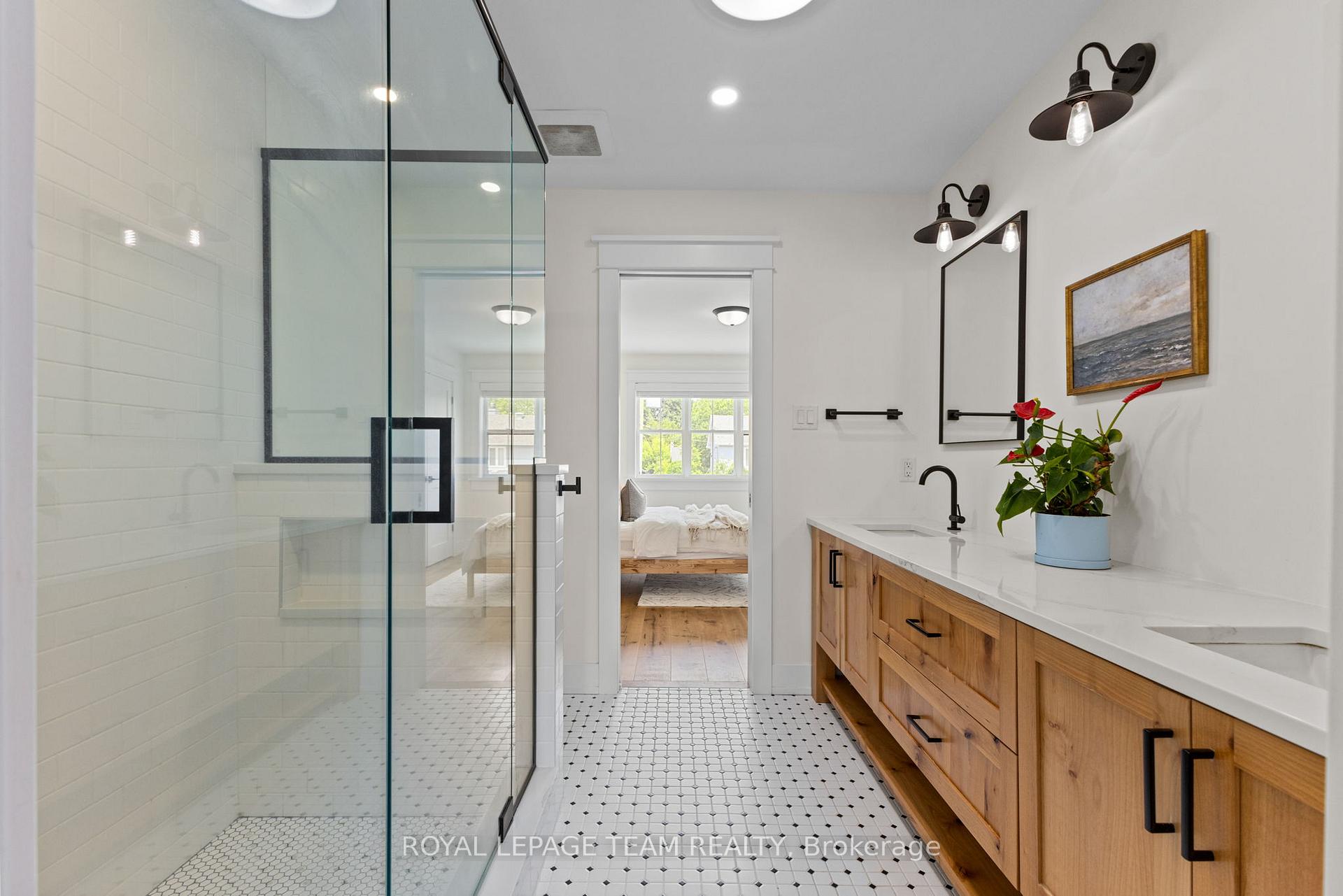 Photo 21 of 509 Windermere Avenue, Ottawa, McKellar/Highland — HOMEH