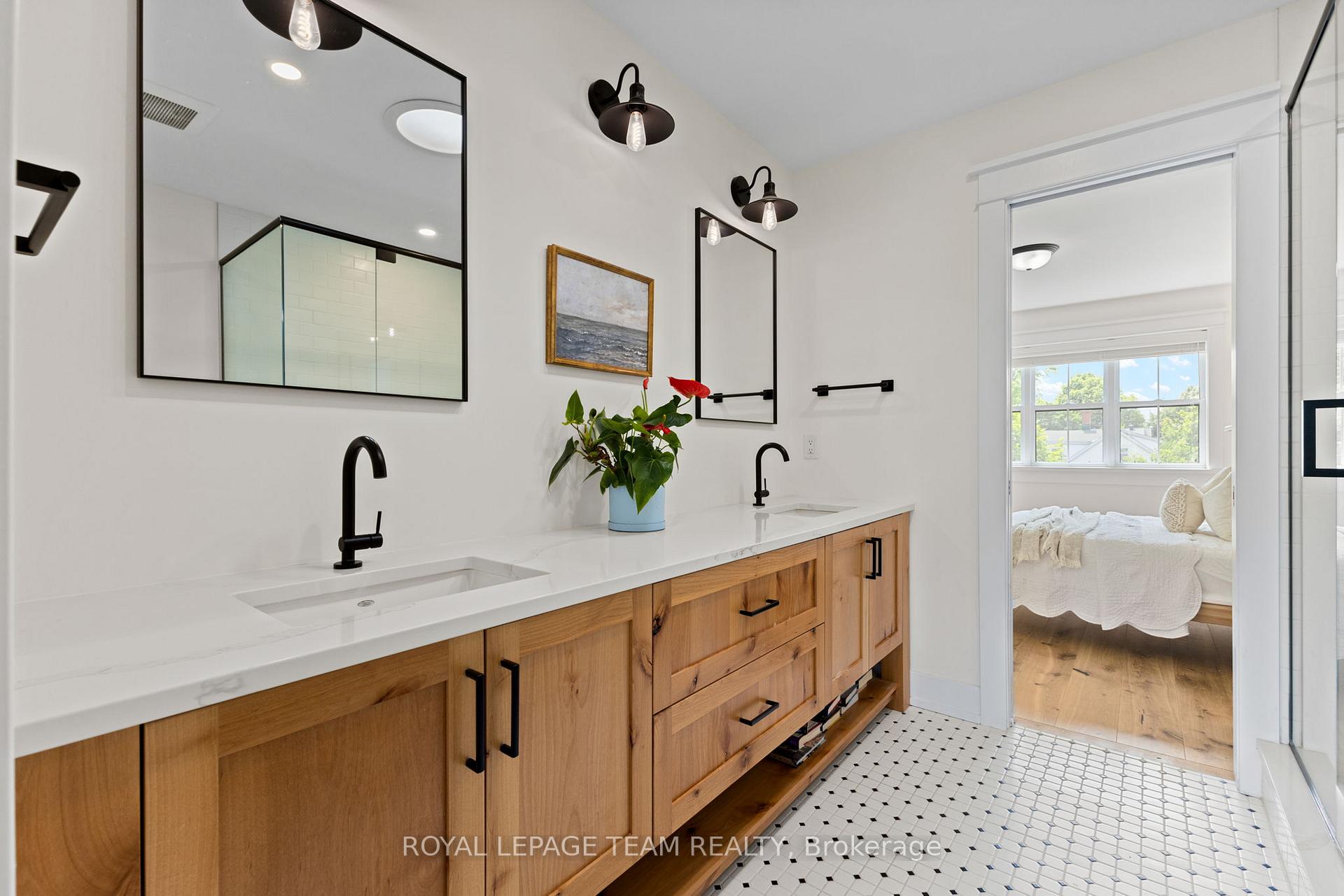 Photo 22 of 509 Windermere Avenue, Ottawa, McKellar/Highland — HOMEH