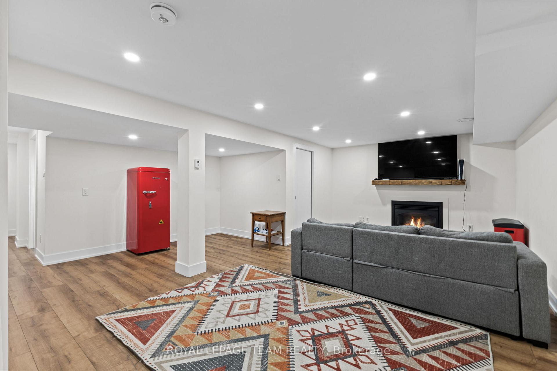 Photo 31 of 509 Windermere Avenue, Ottawa, McKellar/Highland — HOMEH