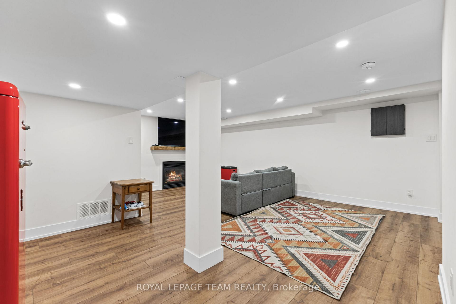Photo 34 of 509 Windermere Avenue, Ottawa, McKellar/Highland — HOMEH