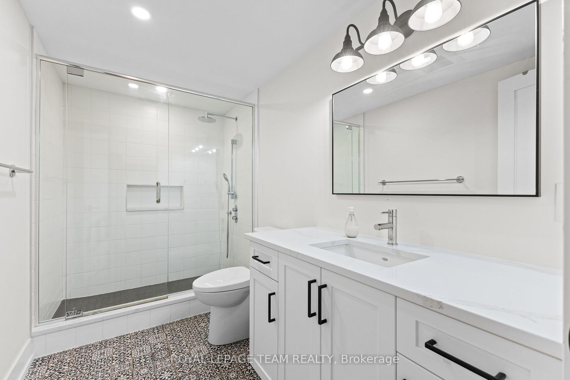 Photo 37 of 509 Windermere Avenue, Ottawa, McKellar/Highland — HOMEH