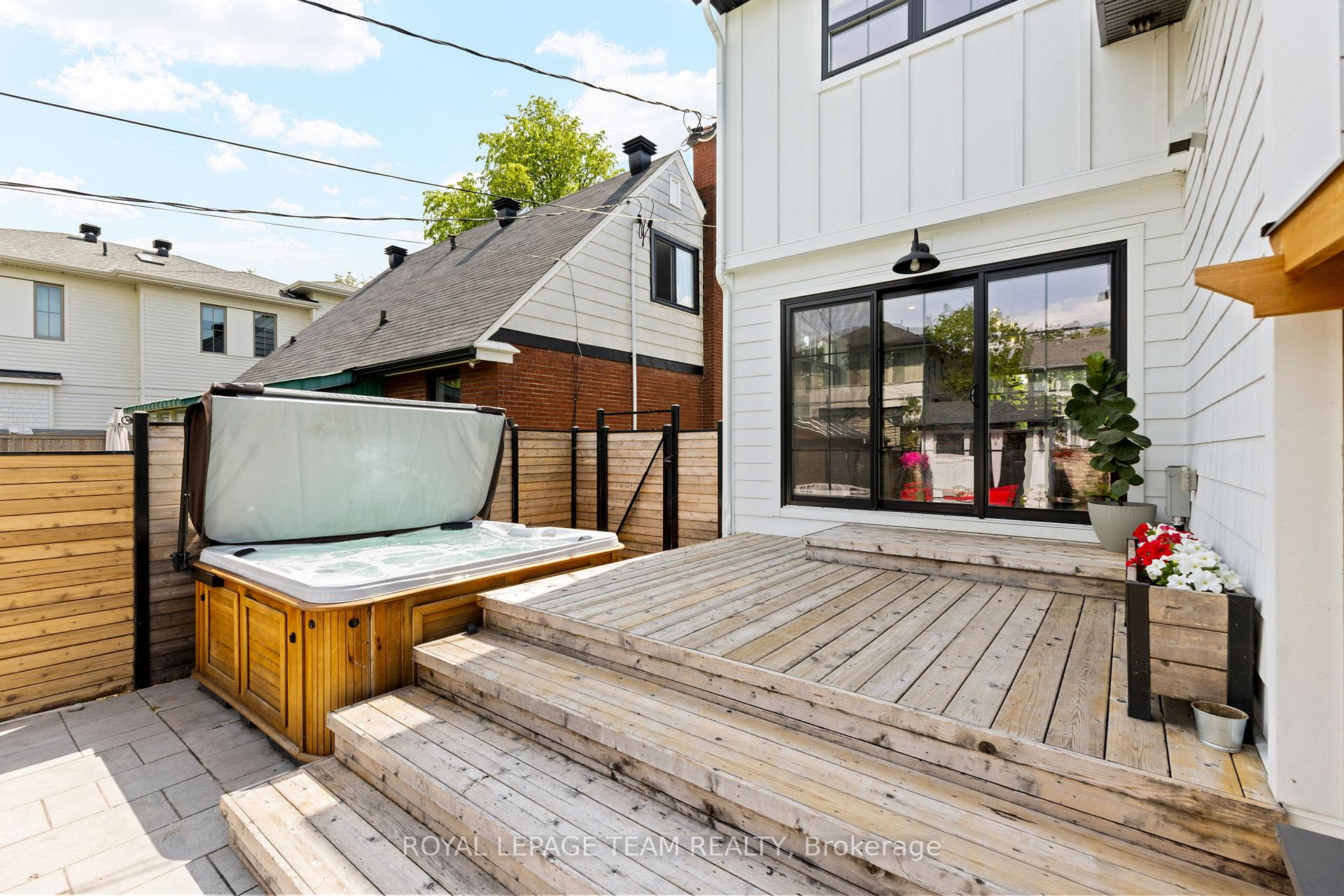 Photo 38 of 509 Windermere Avenue, Ottawa, McKellar/Highland — HOMEH