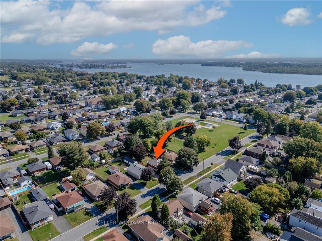 Photo 3 of 227 Gardner Avenue, Cornwall — HOMEH