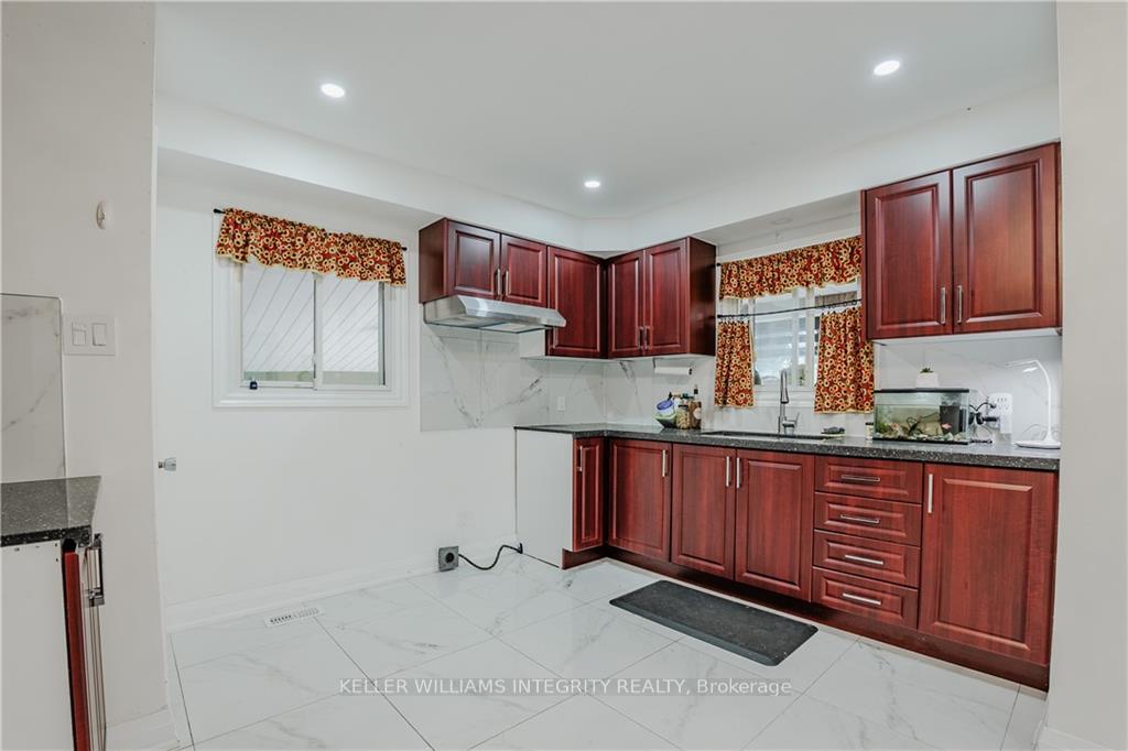 Photo 4 of 227 Gardner Avenue, Cornwall — HOMEH