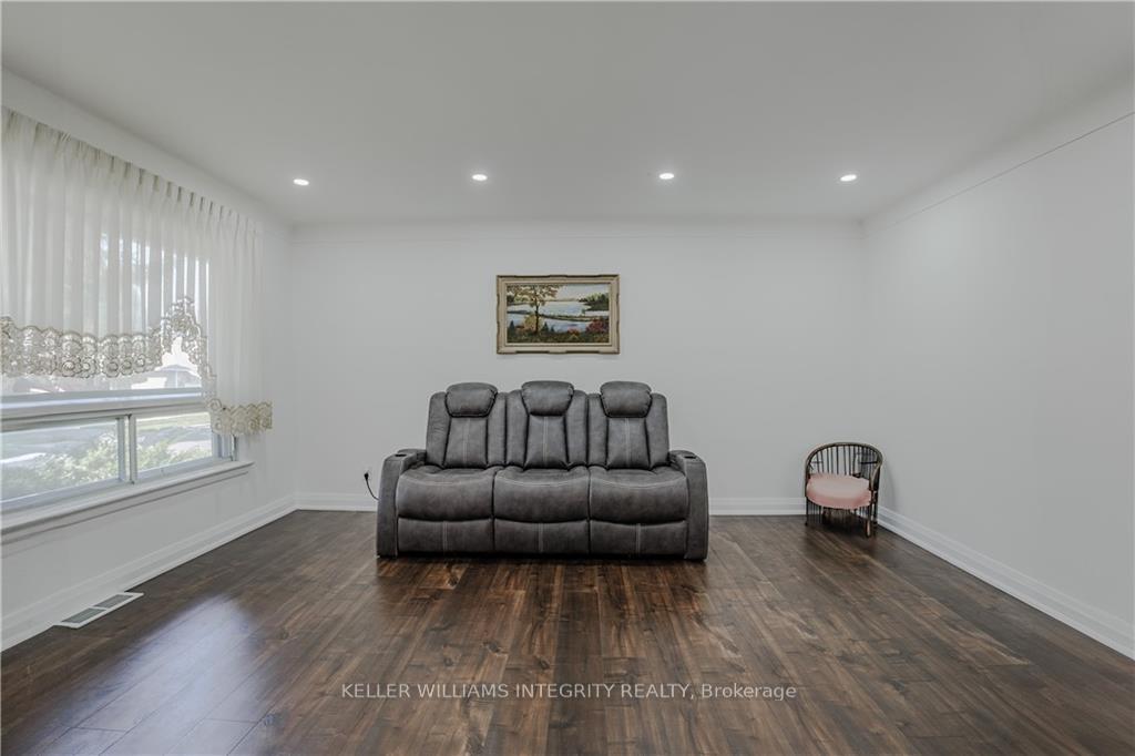 Photo 7 of 227 Gardner Avenue, Cornwall — HOMEH