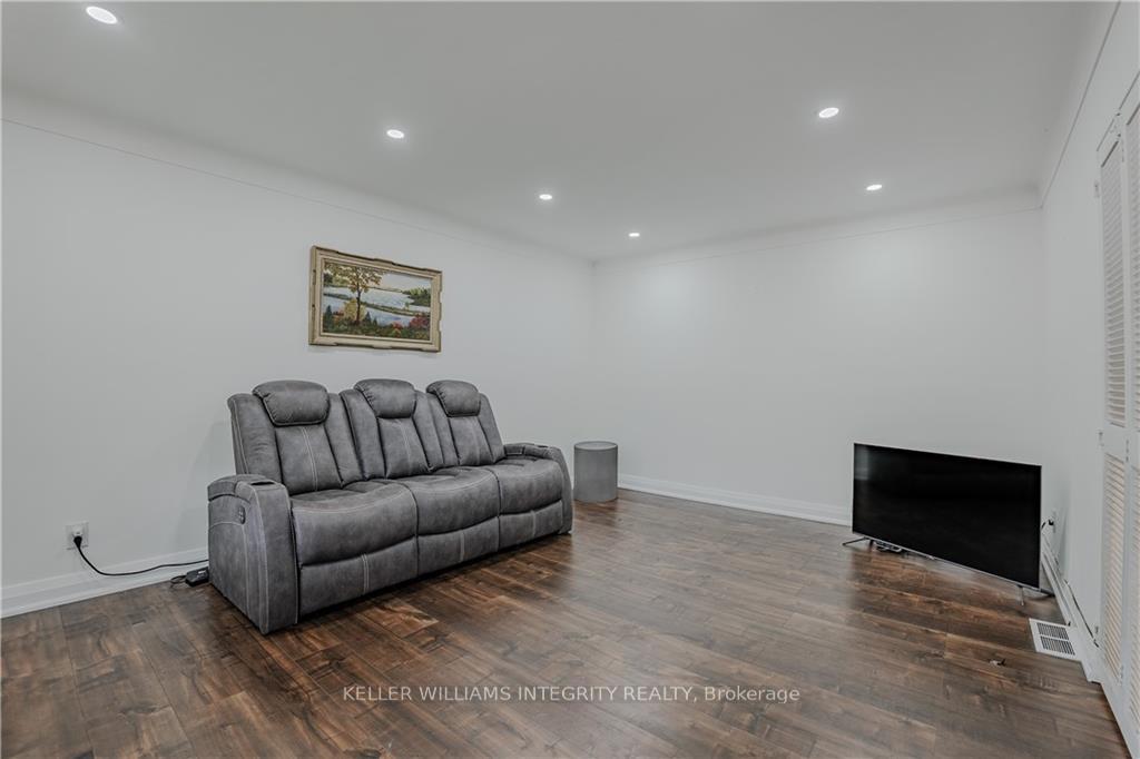 Photo 8 of 227 Gardner Avenue, Cornwall — HOMEH