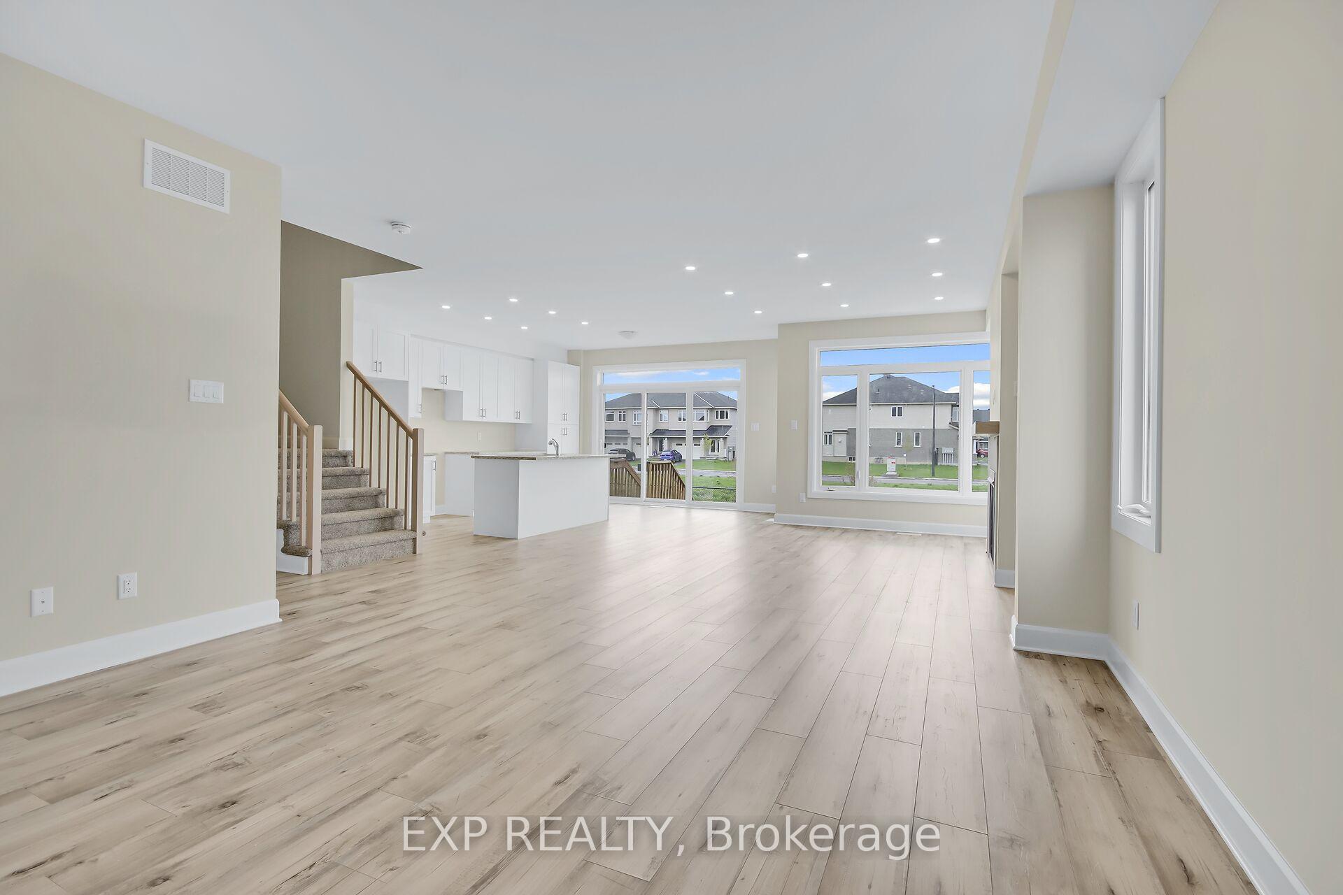 Photo 3 of 23 Reynolds Avenue, Carleton Place — HOMEH