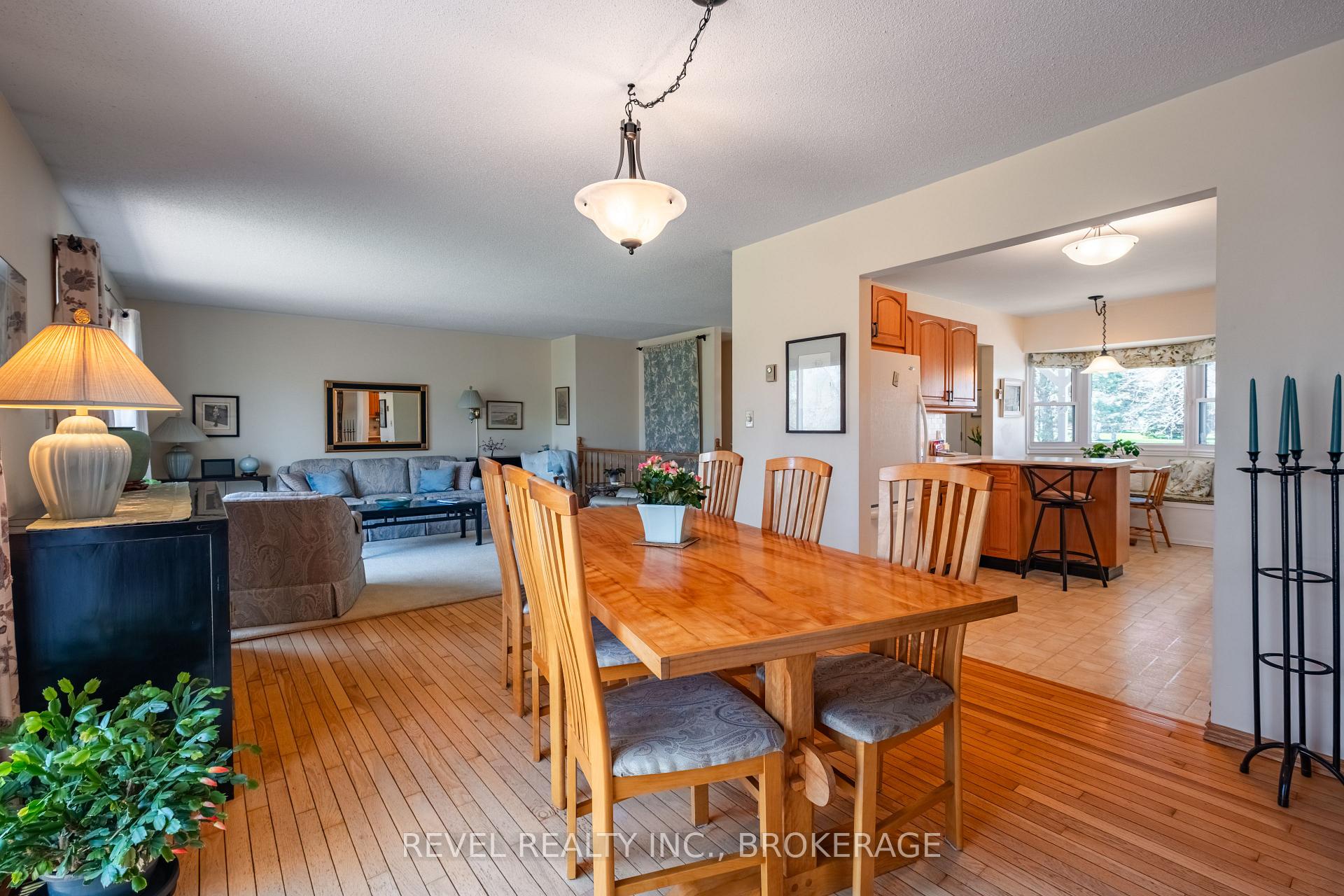 Photo 14 of 3744 Copper Kettle Drive, Frontenac, Frontenac South — HOMEH