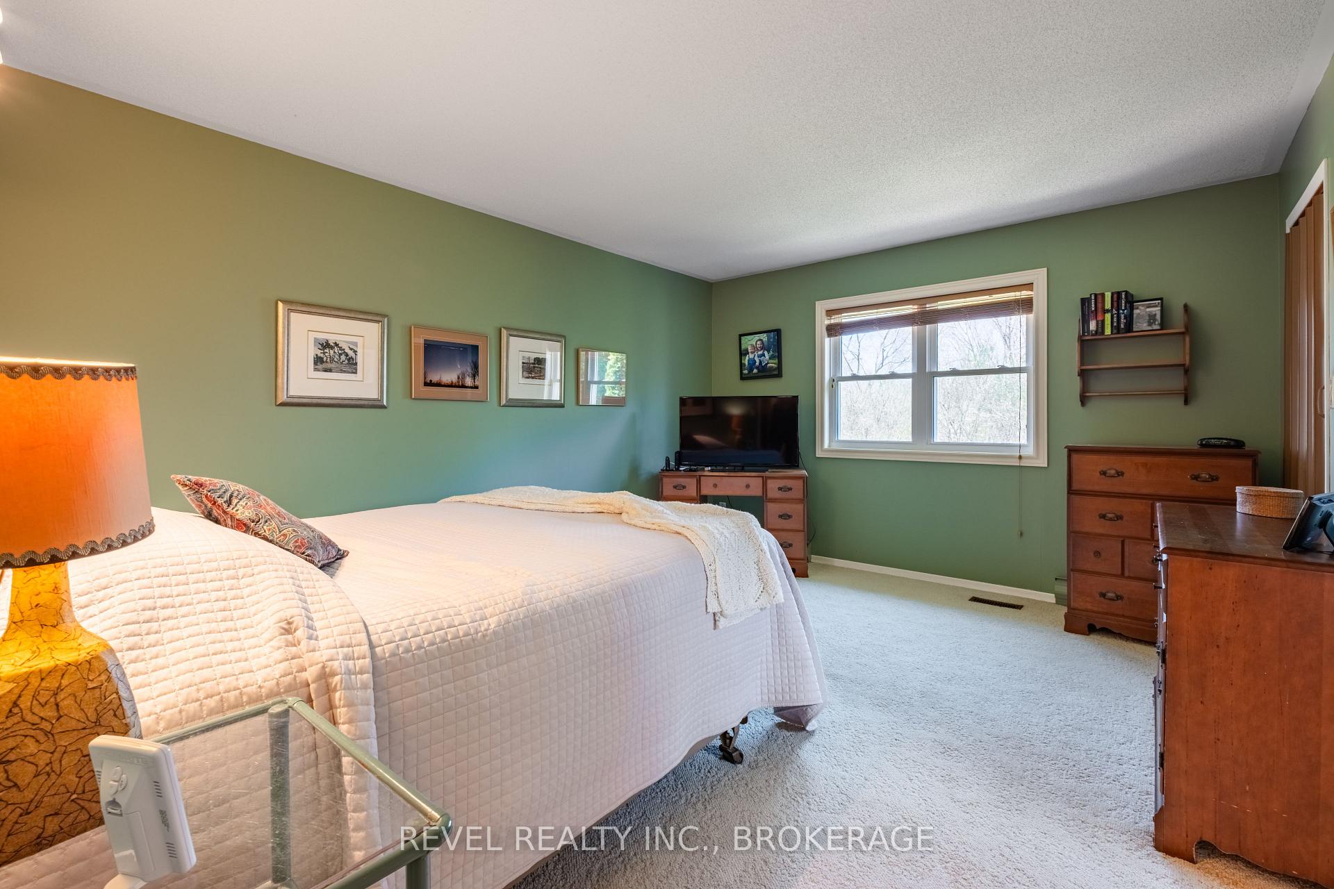 Photo 24 of 3744 Copper Kettle Drive, Frontenac, Frontenac South — HOMEH