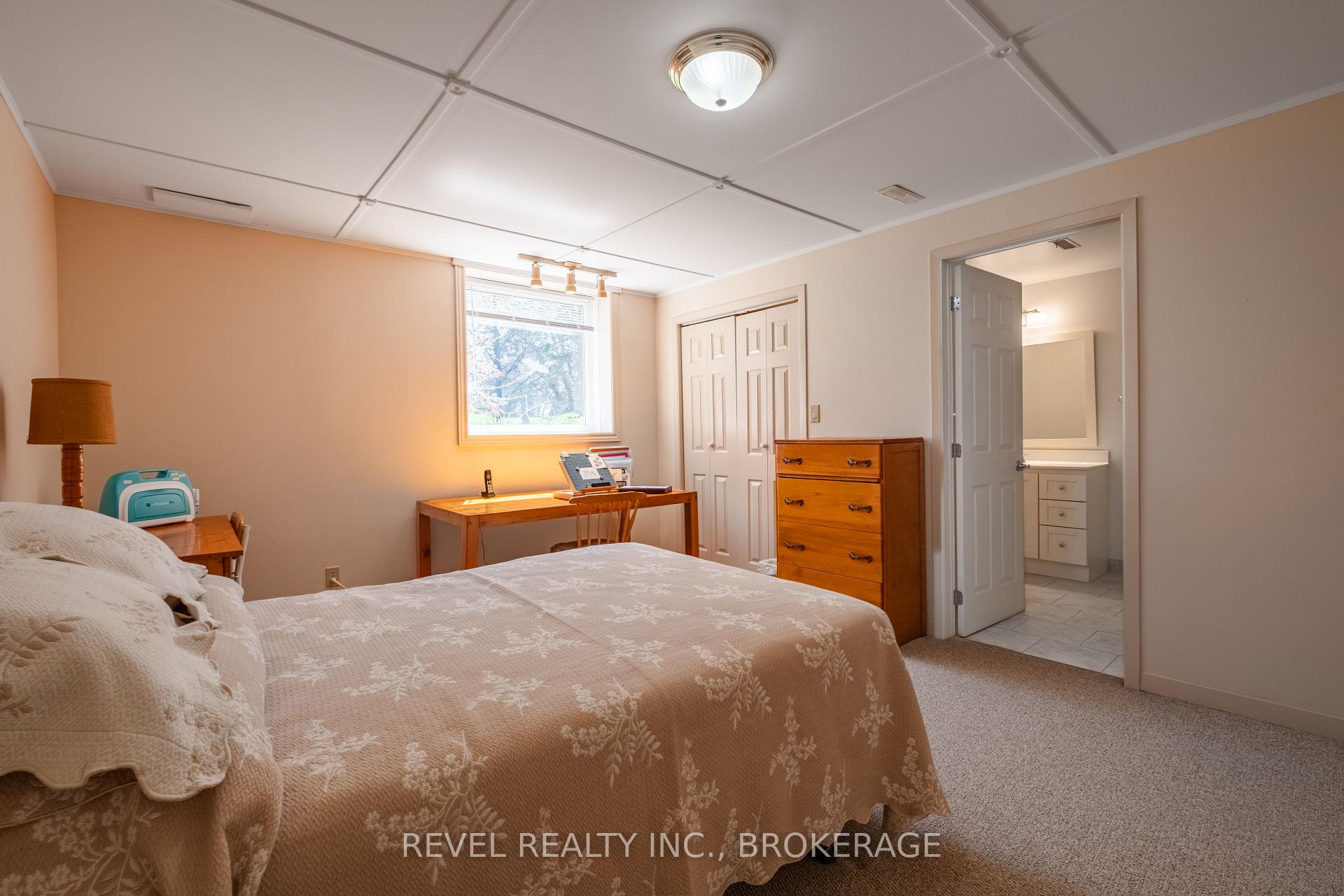 Photo 31 of 3744 Copper Kettle Drive, Frontenac, Frontenac South — HOMEH