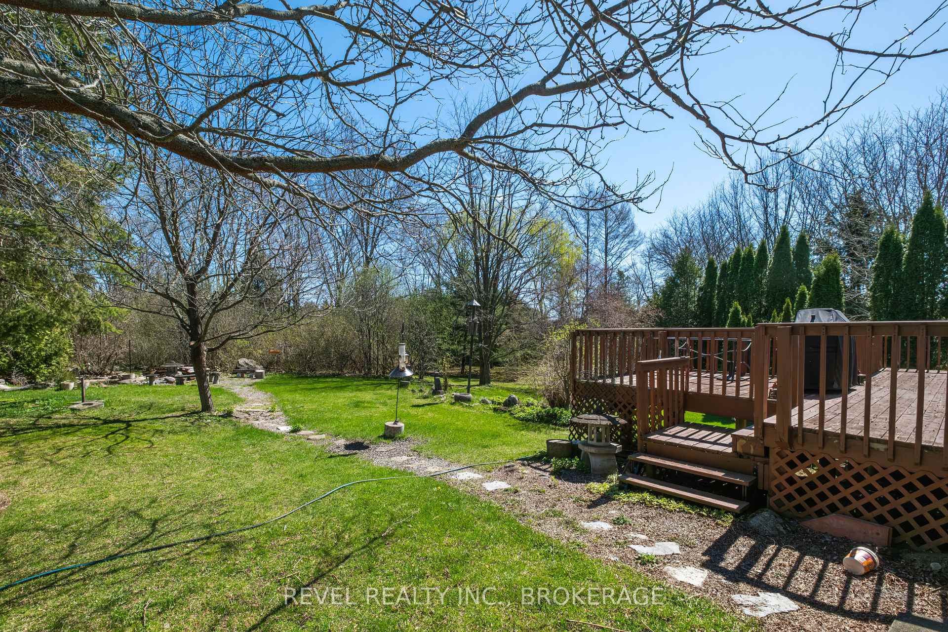 Photo 45 of 3744 Copper Kettle Drive, Frontenac, Frontenac South — HOMEH