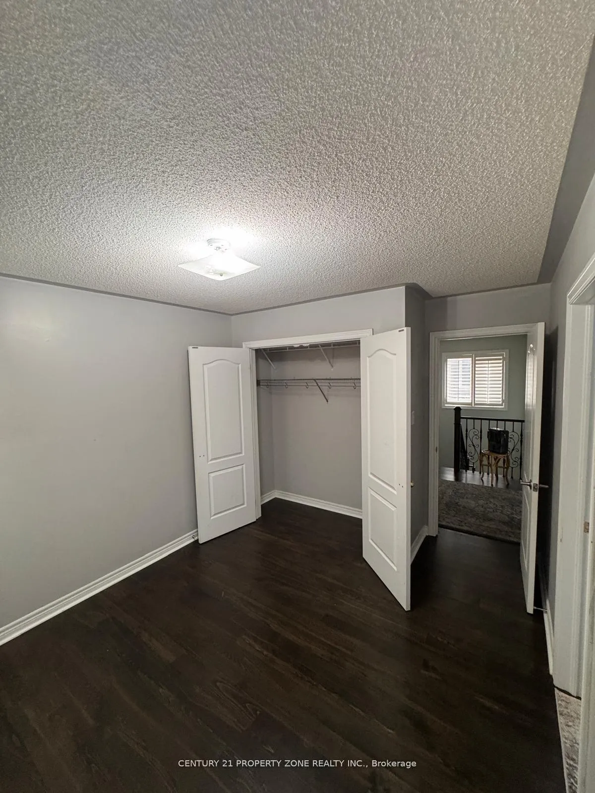 Photo 4 of Unit Room B, 33 Gamson Crescent, Brampton, Sandringham-Wellington — HOMEH