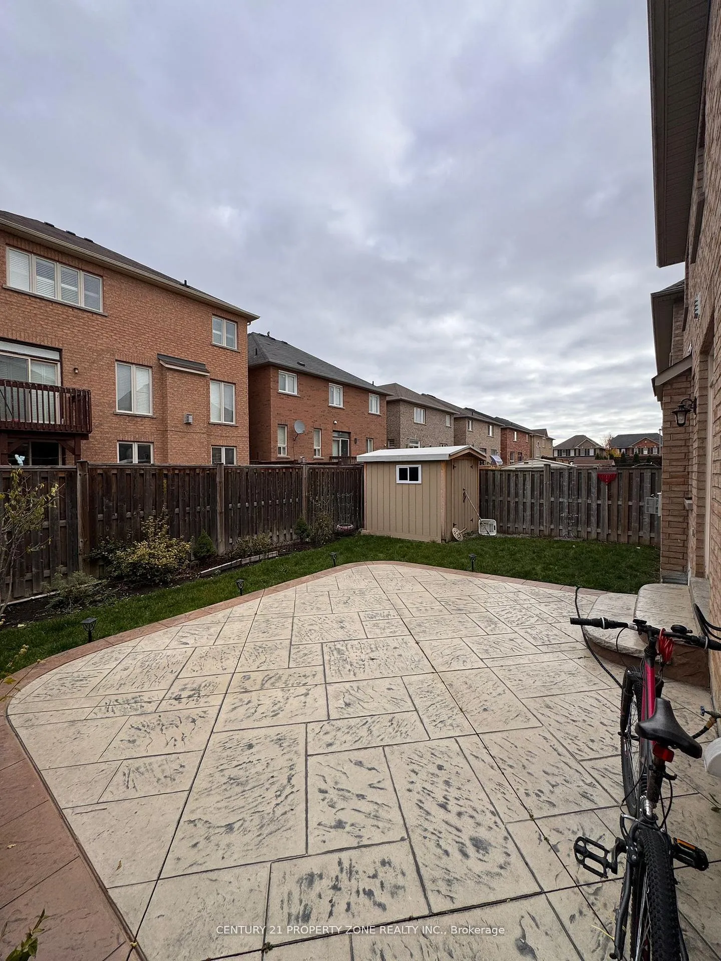 Photo 19 of Unit Room B, 33 Gamson Crescent, Brampton, Sandringham-Wellington — HOMEH