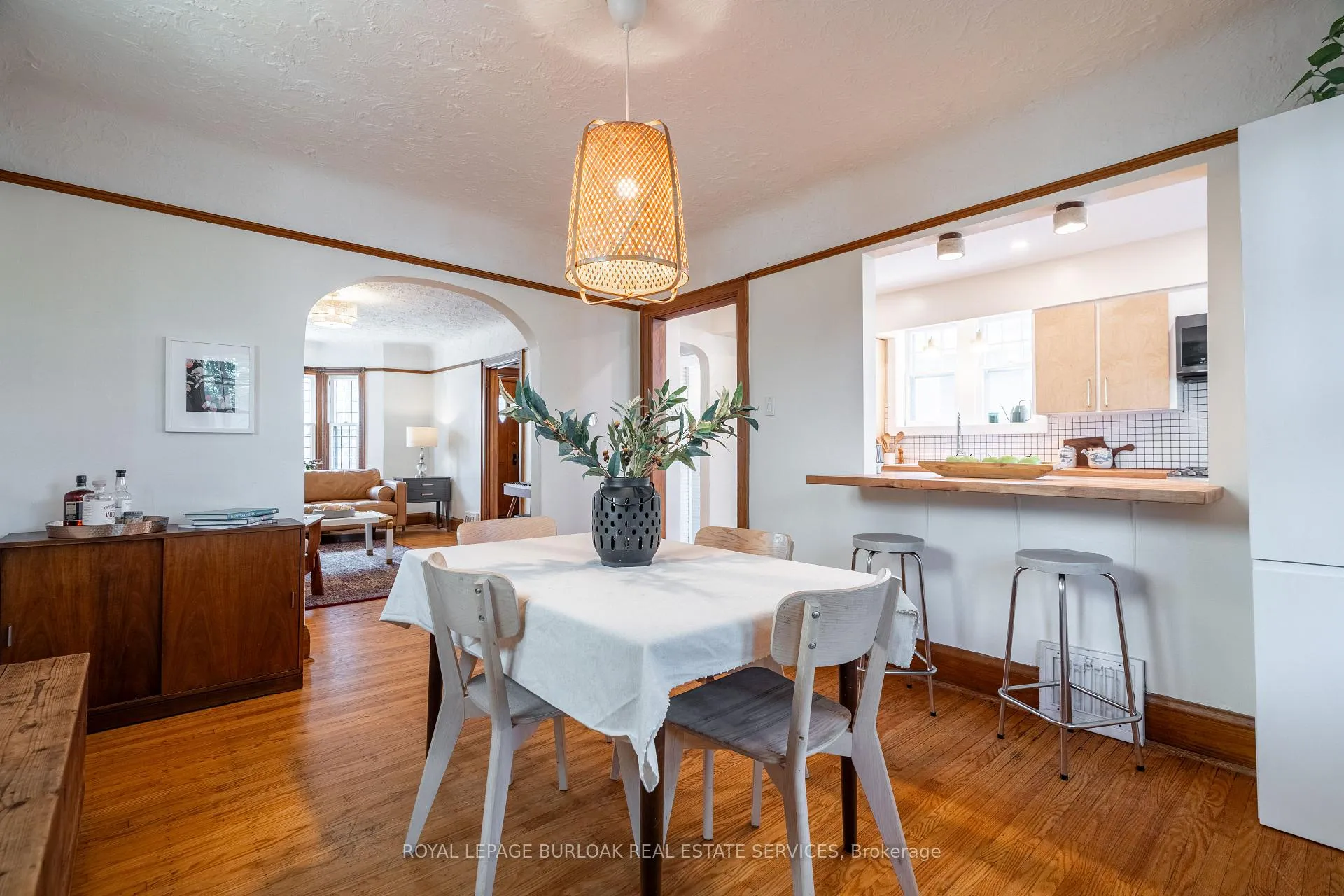 Photo 9 of 26 Weir Street S, Hamilton, Bartonville — HOMEH