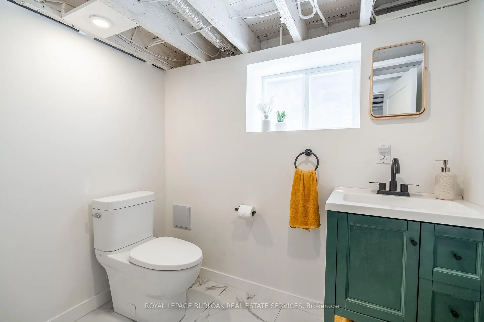 Photo 24 of 26 Weir Street S, Hamilton, Bartonville — HOMEH