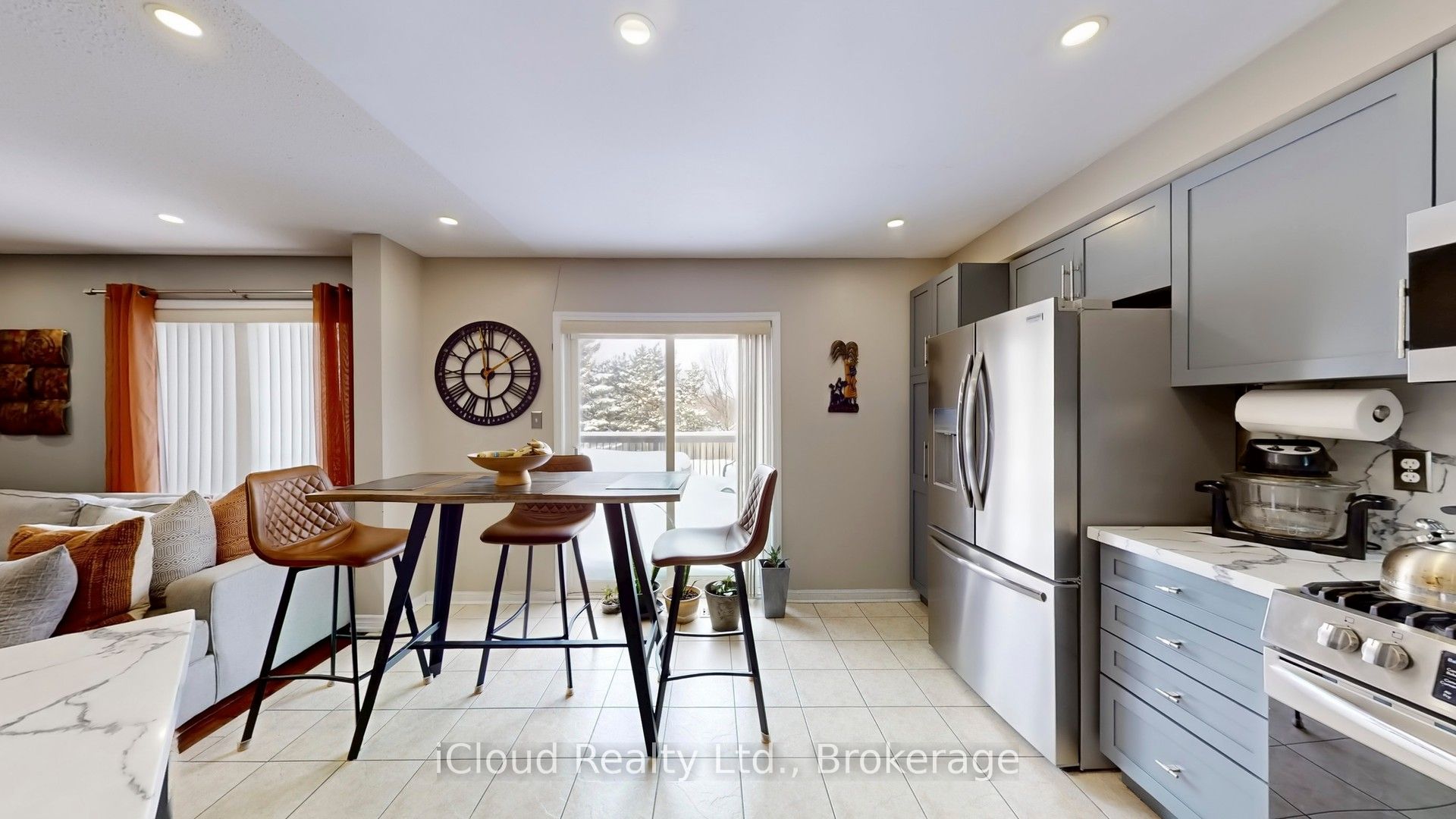 Photo 62 of 52 Tianalee Crescent, Brampton, Fletcher's Meadow — HOMEH