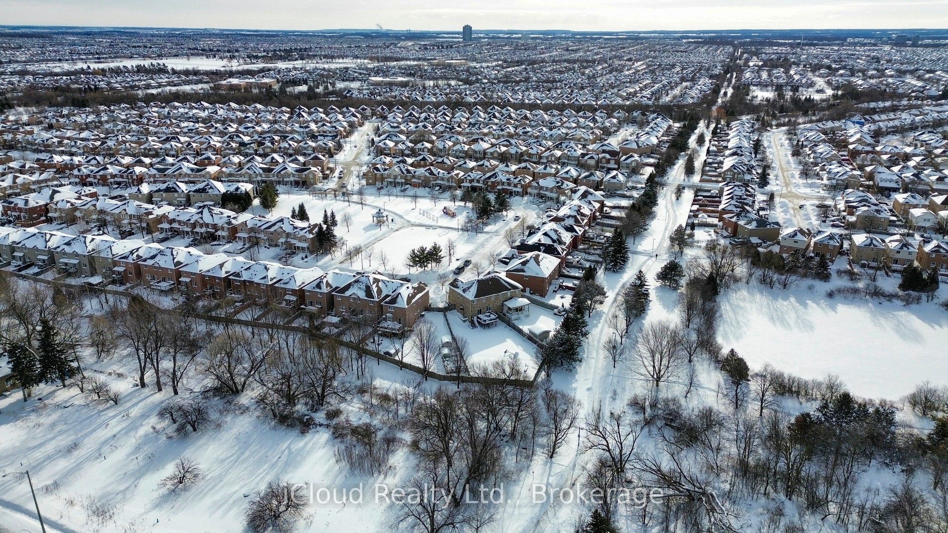 Photo 99 of 52 Tianalee Crescent, Brampton, Fletcher's Meadow — HOMEH