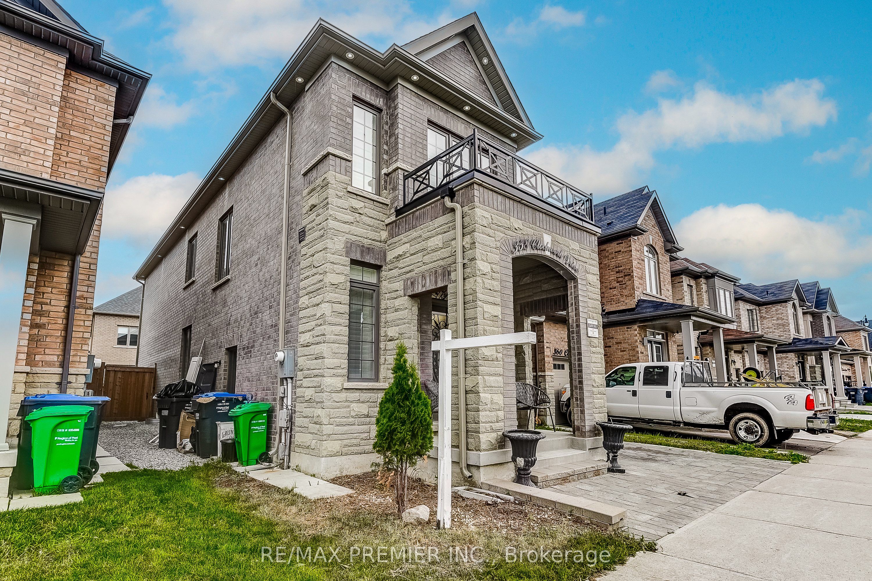 Photo 53 of 358 Clockwork Drive, Brampton, Northwest Brampton — HOMEH