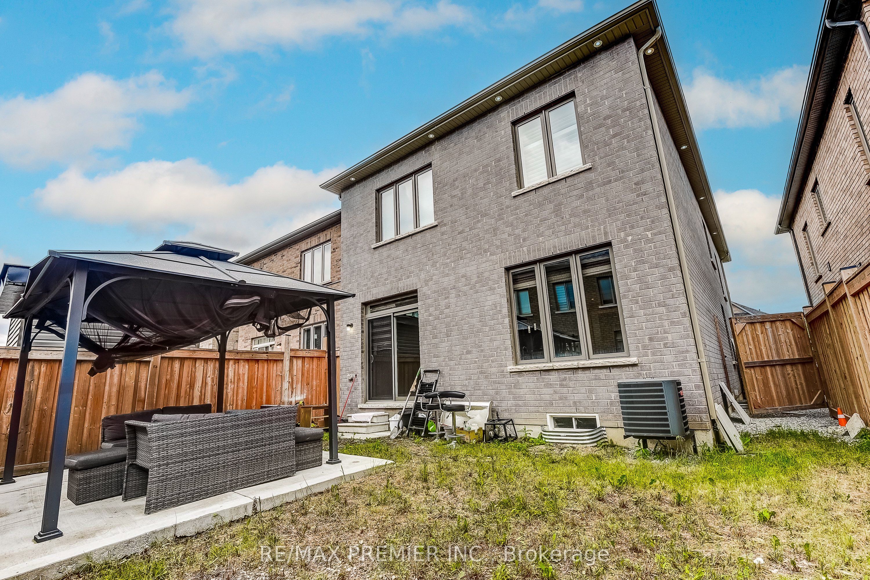 Photo 95 of 358 Clockwork Drive, Brampton, Northwest Brampton — HOMEH