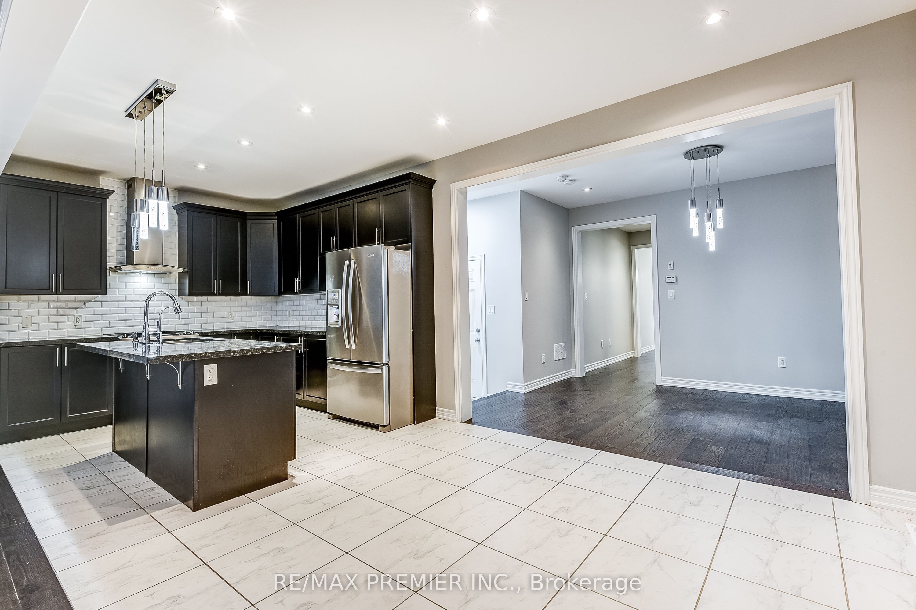 Photo 69 of 358 Clockwork Drive, Brampton, Northwest Brampton — HOMEH