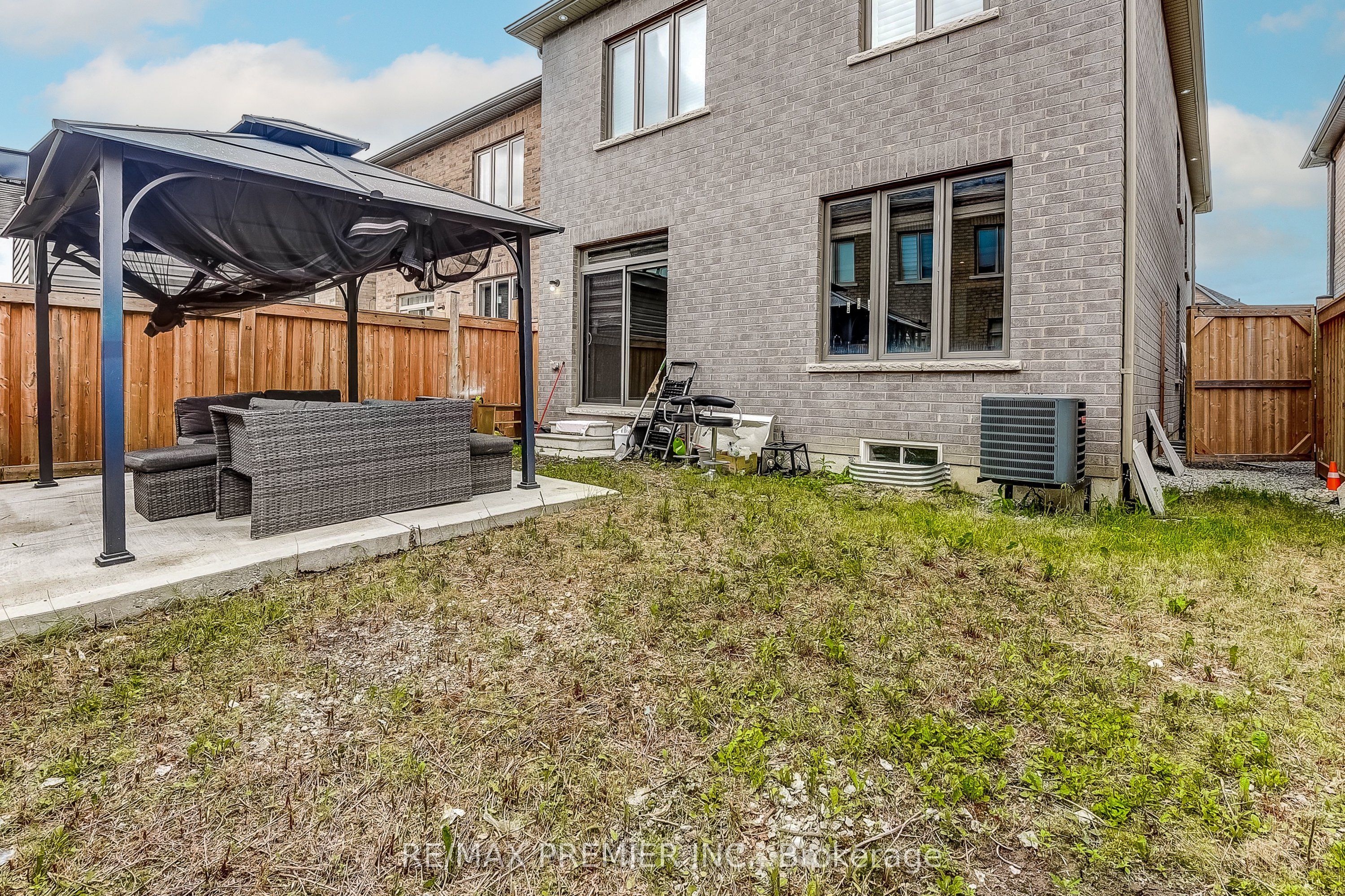 Photo 96 of 358 Clockwork Drive, Brampton, Northwest Brampton — HOMEH