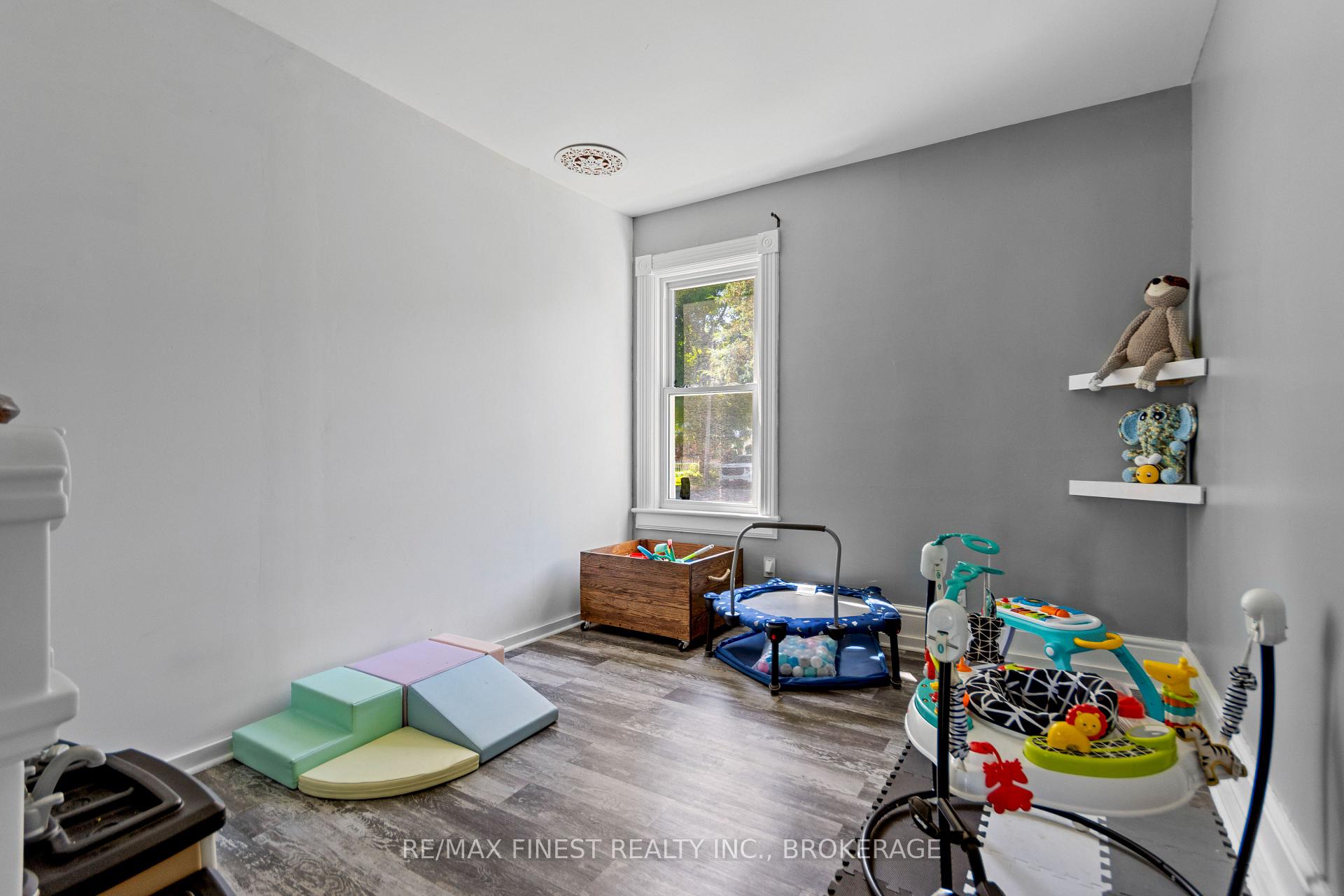 Photo 11 of 4367 Amelia Street, Frontenac, Frontenac South — HOMEH