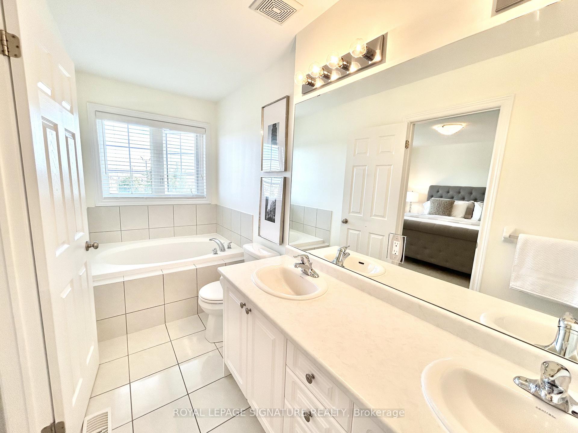 Photo 11 of 10 Zanetta Crescent, Brampton, Credit Valley — HOMEH