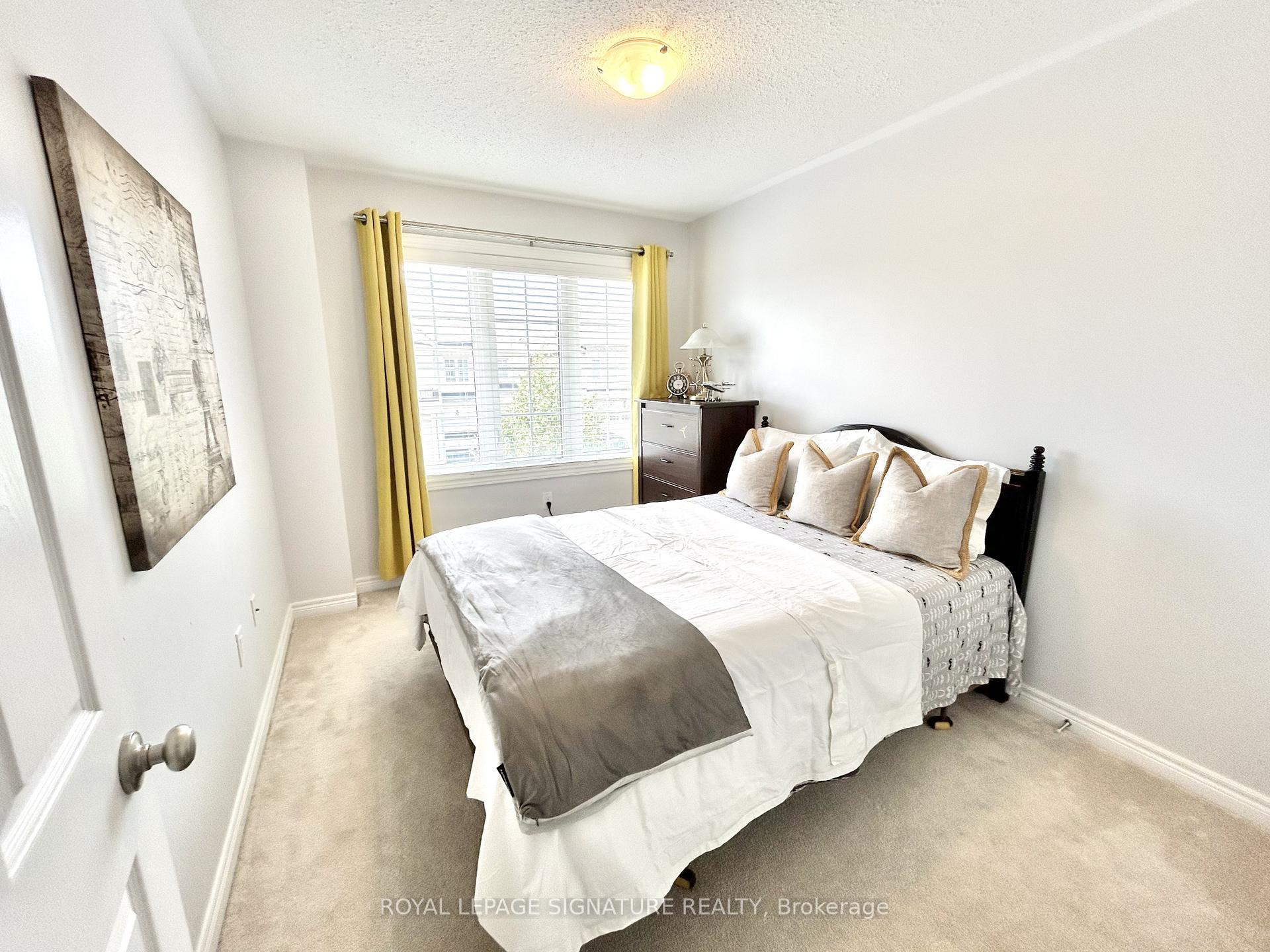 Photo 13 of 10 Zanetta Crescent, Brampton, Credit Valley — HOMEH