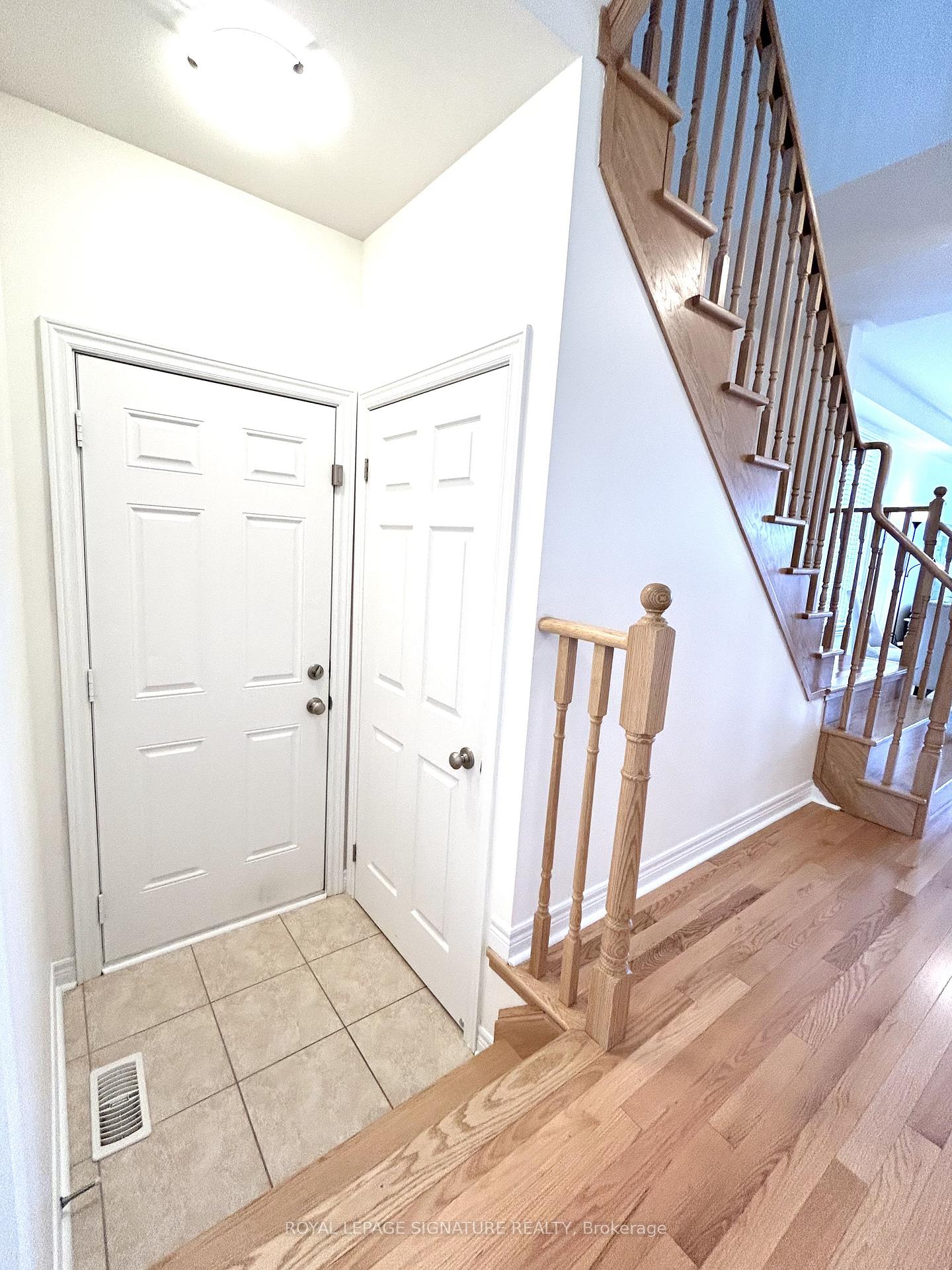 Photo 23 of 10 Zanetta Crescent, Brampton, Credit Valley — HOMEH