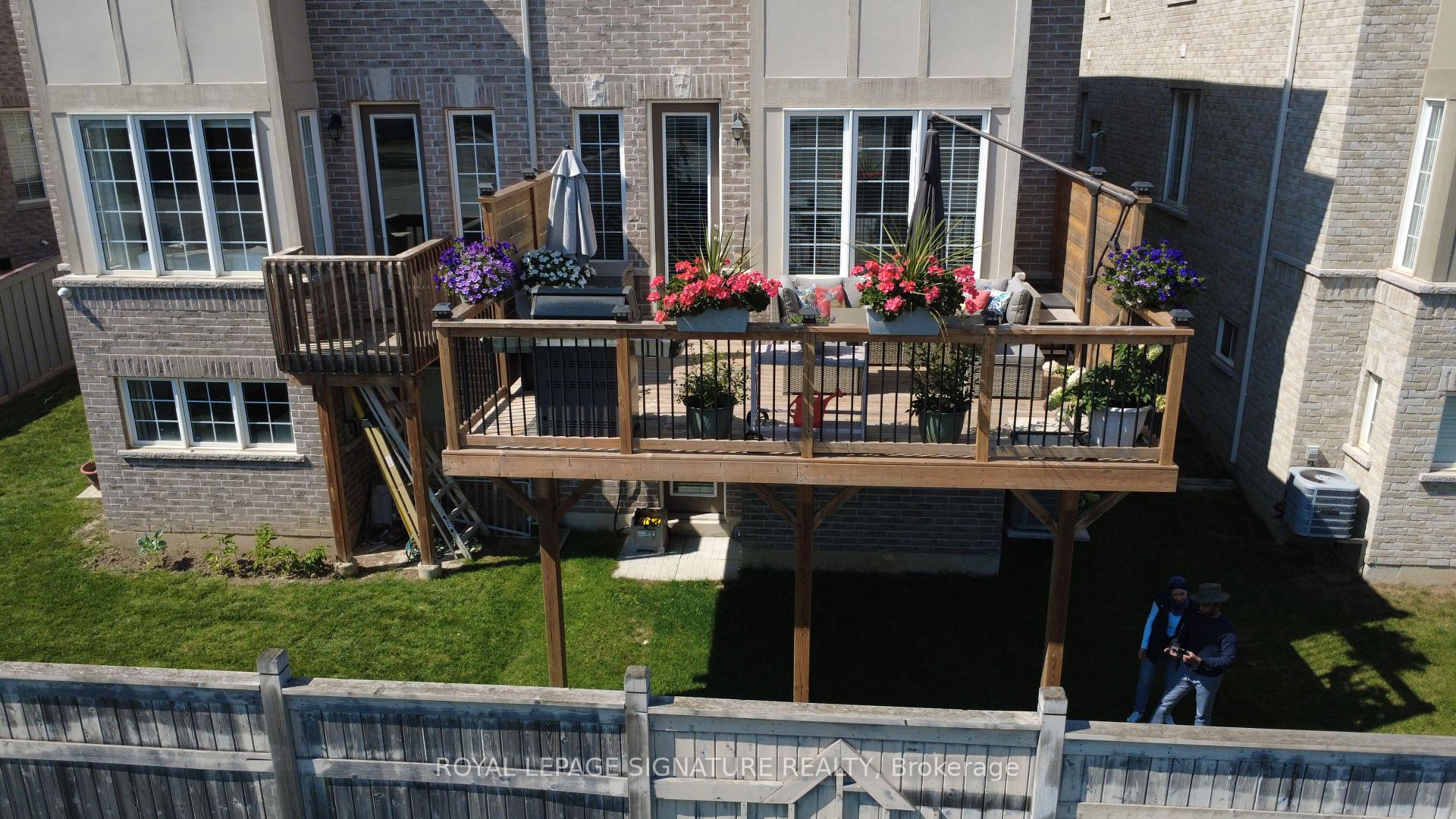 Photo 34 of 10 Zanetta Crescent, Brampton, Credit Valley — HOMEH