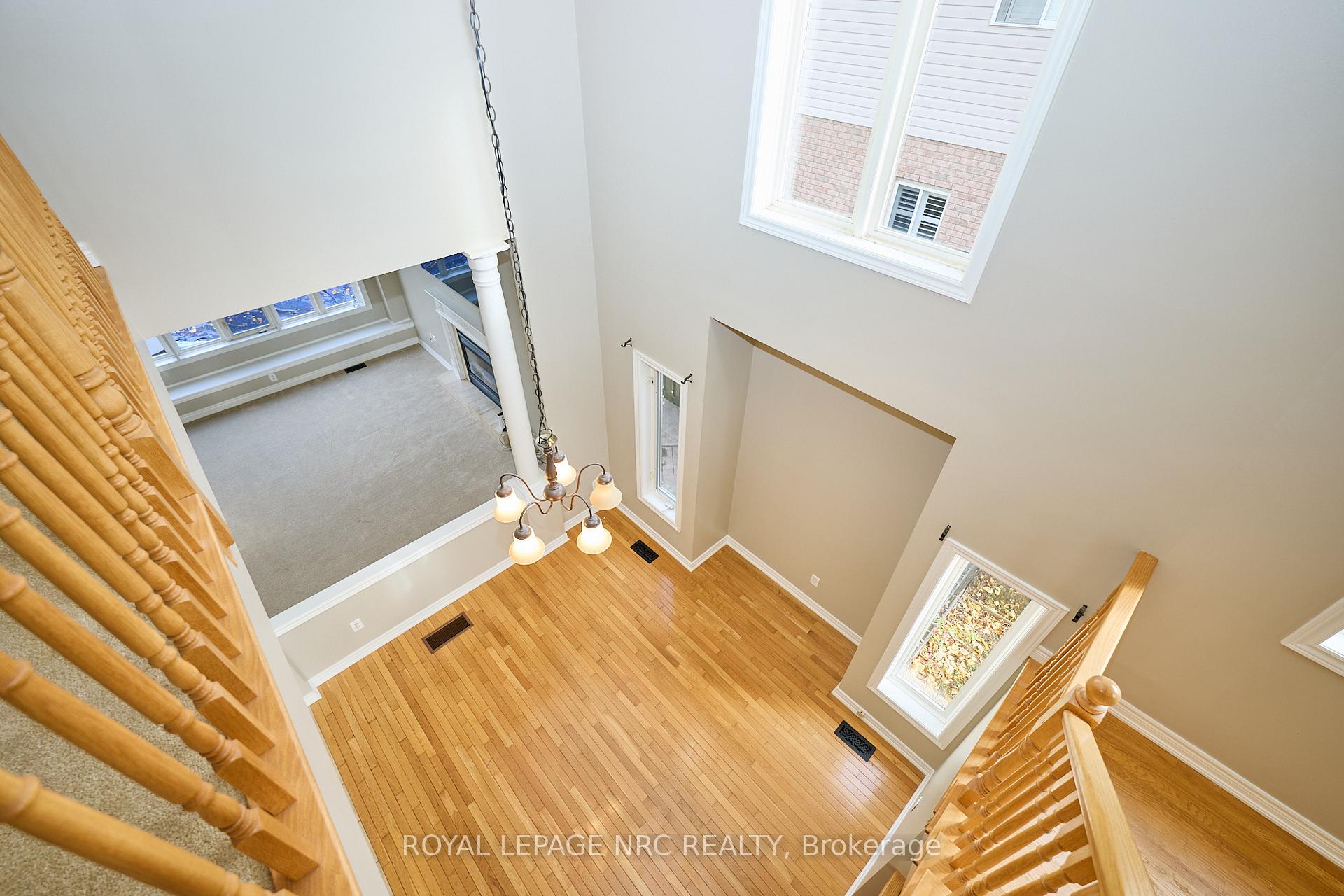 Photo 34 of 23 Moorland Crescent, Hamilton, Meadowlands — HOMEH