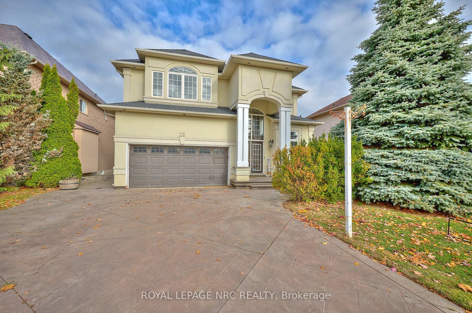 Photo 42 of 23 Moorland Crescent, Hamilton, Meadowlands — HOMEH