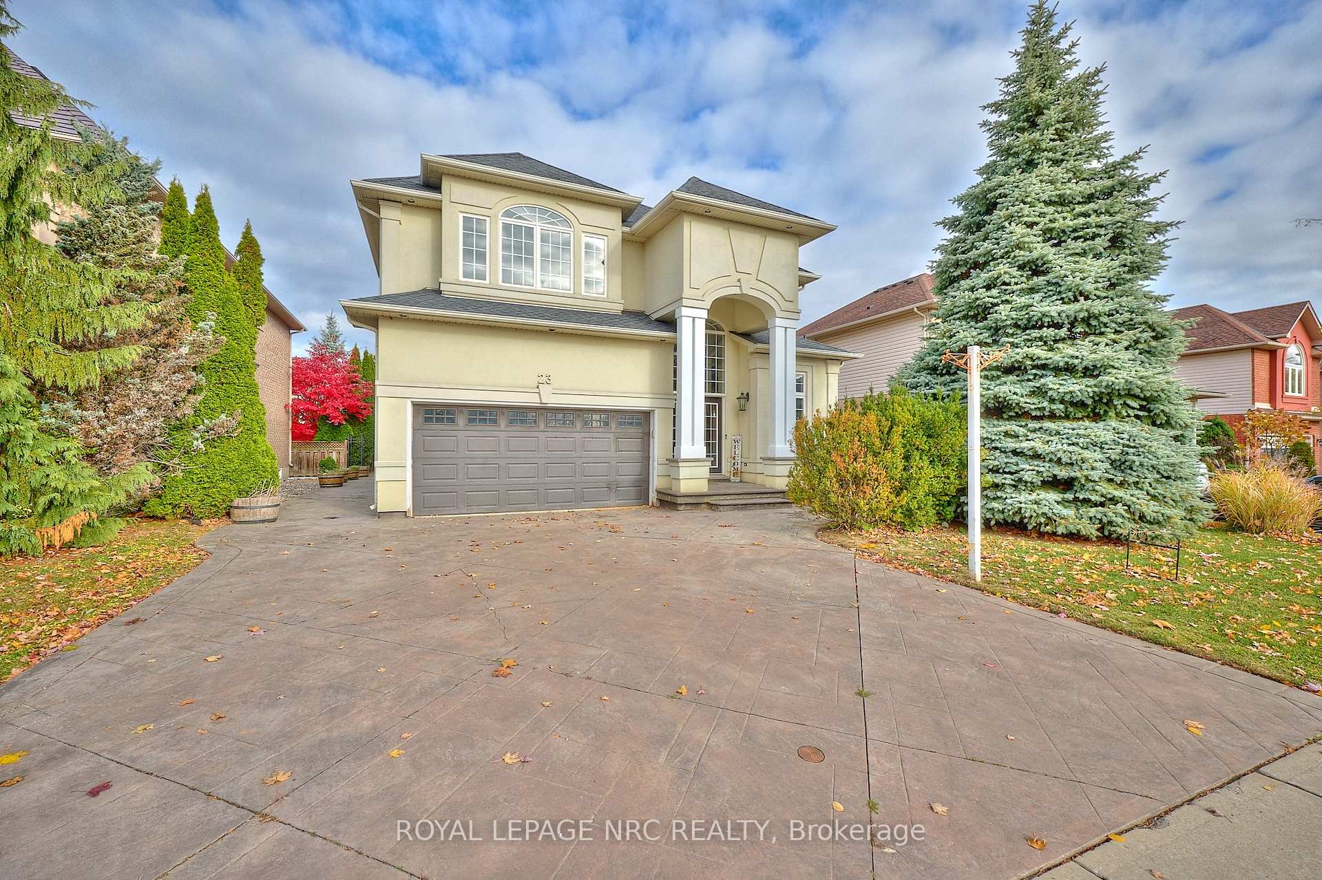 Photo 43 of 23 Moorland Crescent, Hamilton, Meadowlands — HOMEH