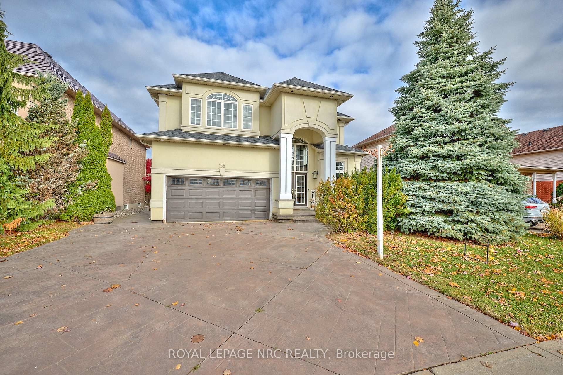 Photo 44 of 23 Moorland Crescent, Hamilton, Meadowlands — HOMEH