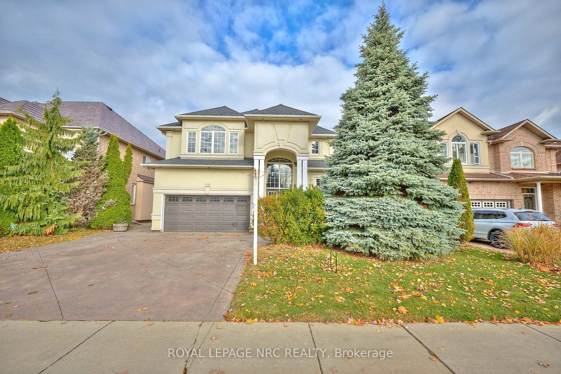 Photo 46 of 23 Moorland Crescent, Hamilton, Meadowlands — HOMEH