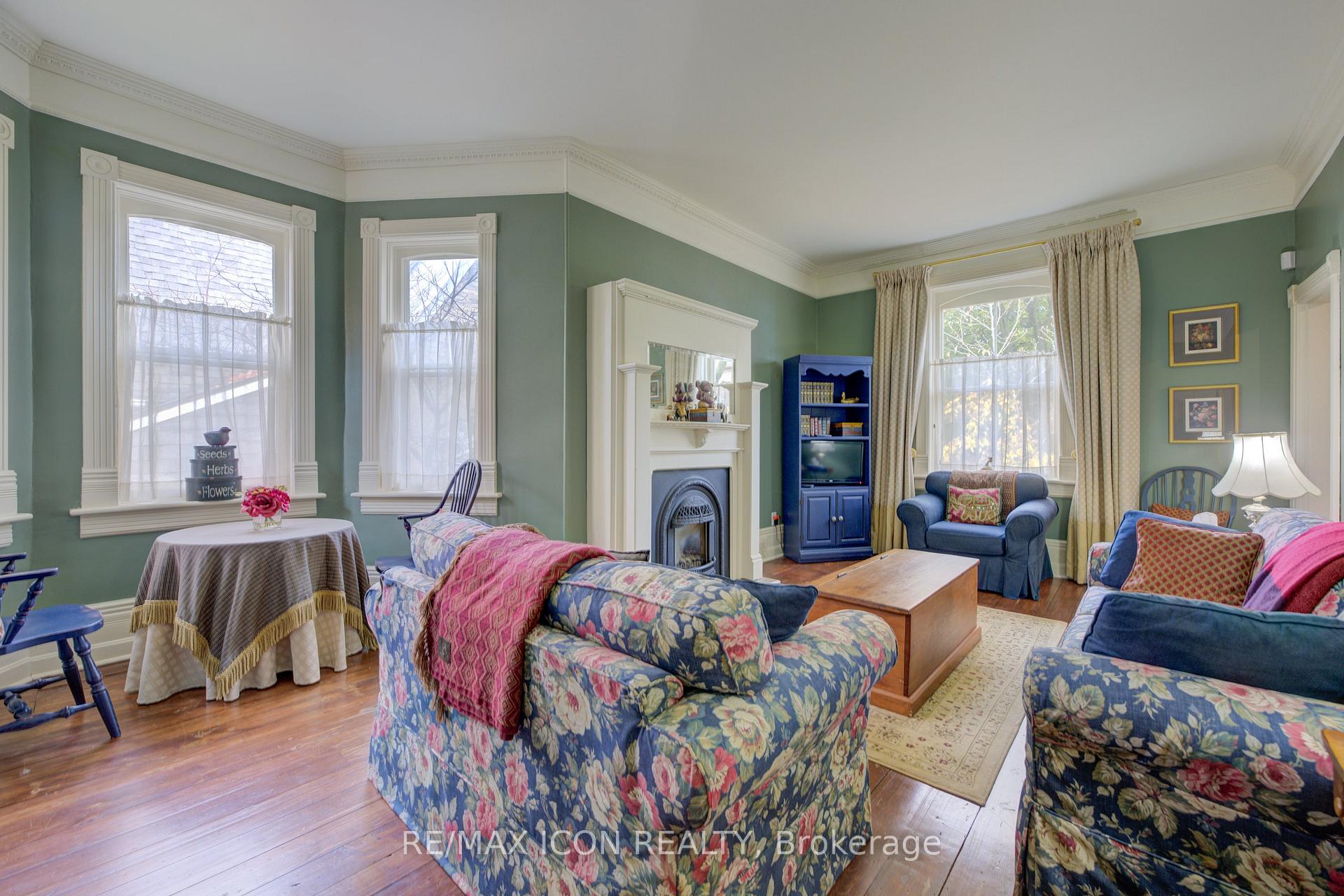 Photo 33 of 22 Harvey Street, Cambridge, Hespeler Village — HOMEH