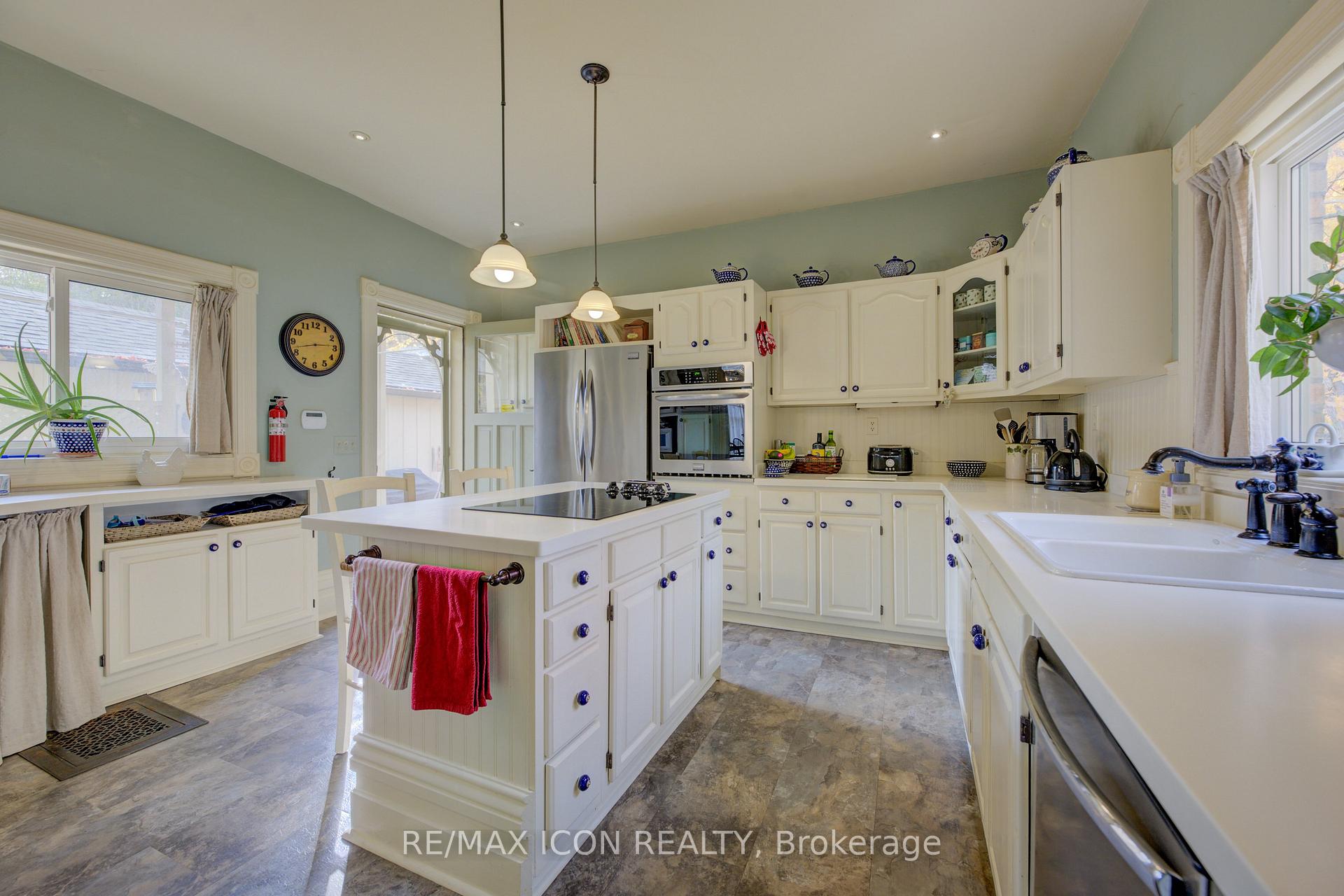 Photo 34 of 22 Harvey Street, Cambridge, Hespeler Village — HOMEH