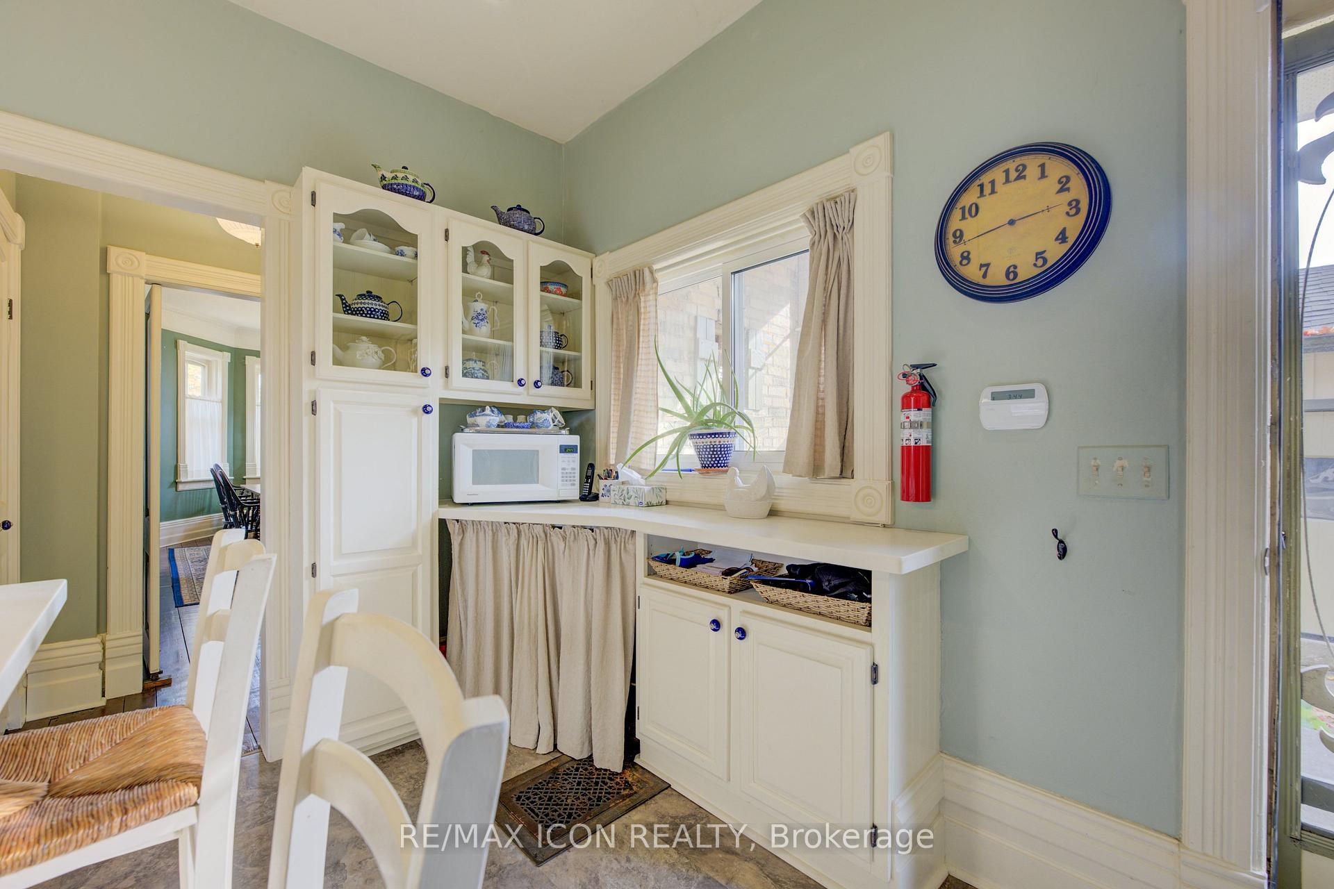 Photo 38 of 22 Harvey Street, Cambridge, Hespeler Village — HOMEH