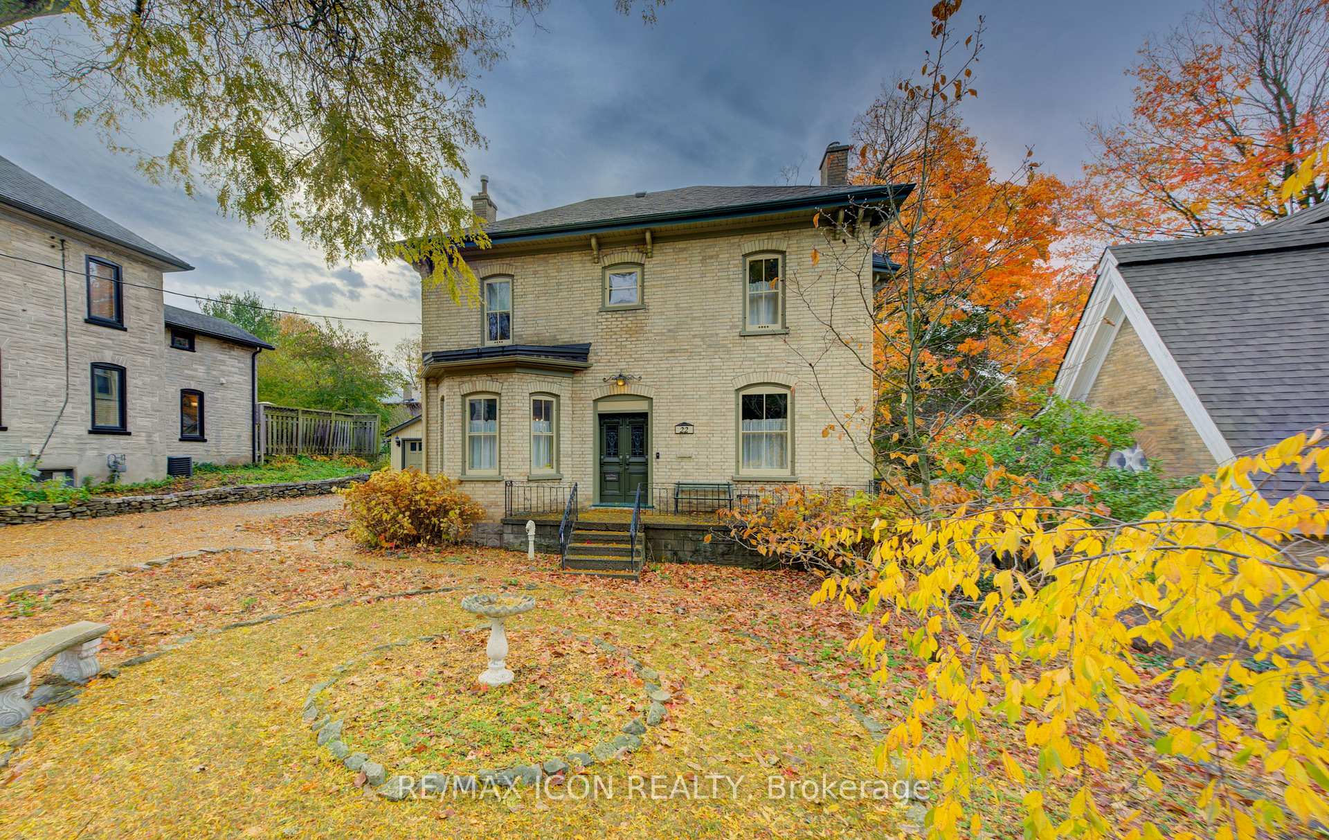 Photo 4 of 22 Harvey Street, Cambridge, Hespeler Village — HOMEH