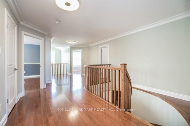 Photo 8 of 3230 Saltaire Crescent, Oakville, Bronte Creek — HOMEH