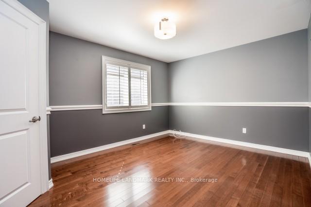 Photo 12 of 3230 Saltaire Crescent, Oakville, Bronte Creek — HOMEH