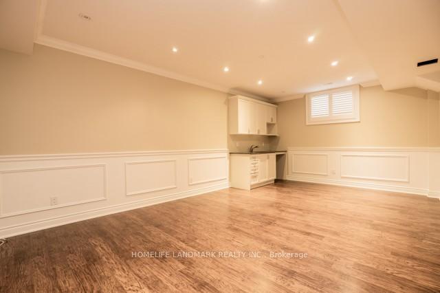 Photo 18 of 3230 Saltaire Crescent, Oakville, Bronte Creek — HOMEH