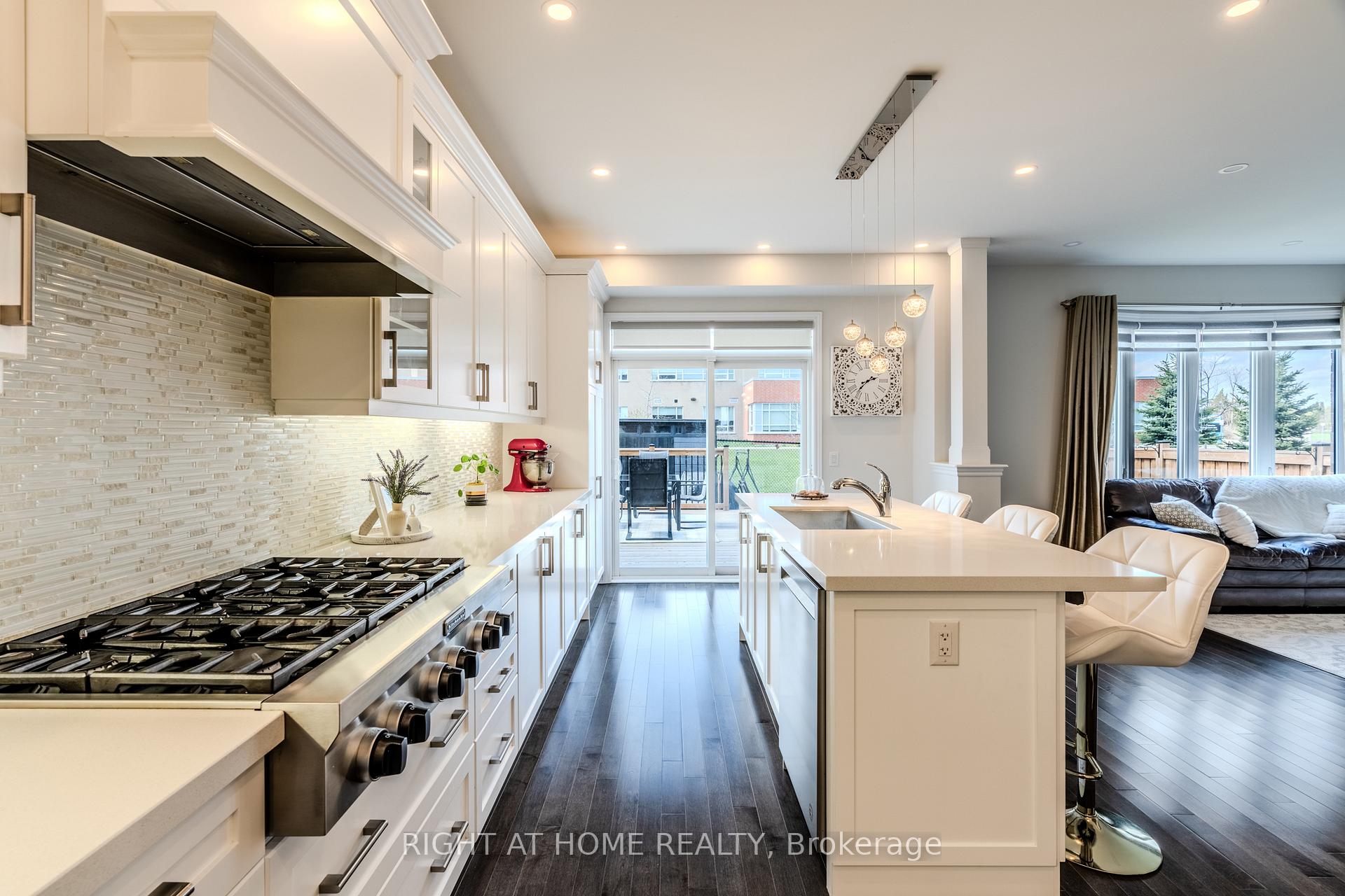 Photo 5 of 174 Newhouse Boulevard, Caledon, Rural Caledon — HOMEH